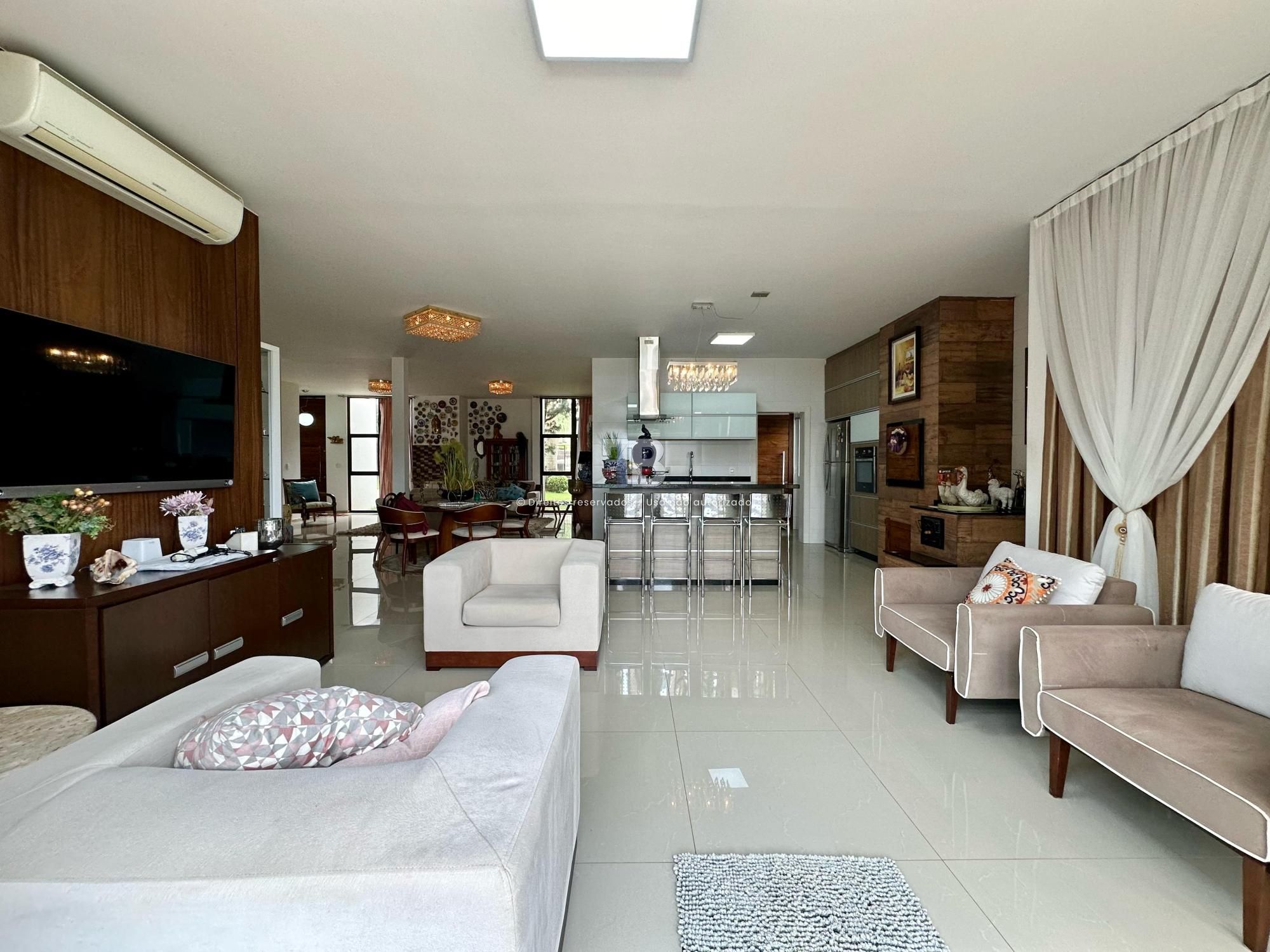 Casa em condomínio fechado