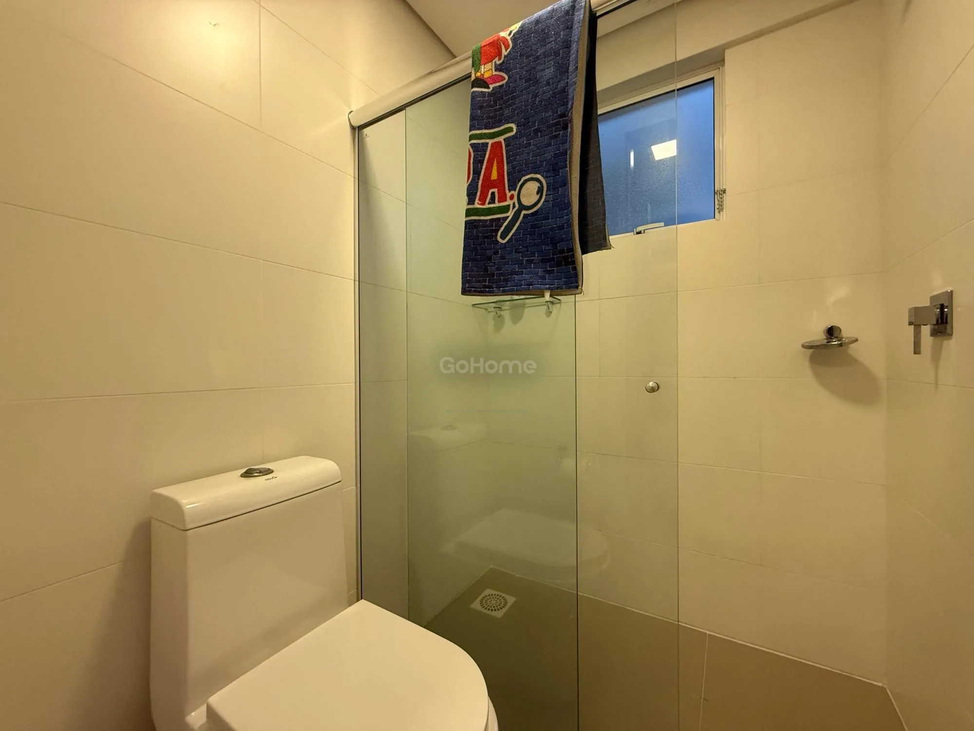 Apartamento Semimobiliado com 3 dormitórios