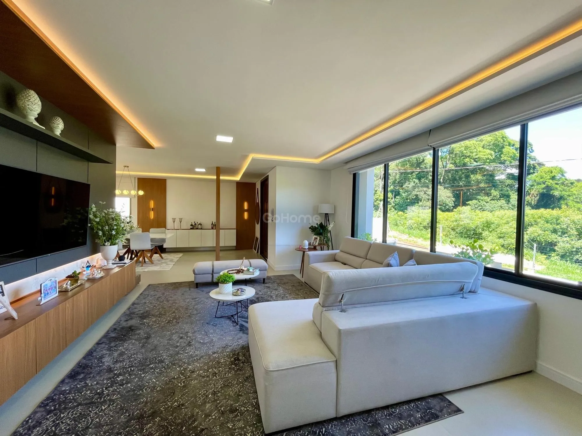 4142 – Casa com 3 Suítes, Piscina e Área Gourmet no Jardim Europa, Chapecó