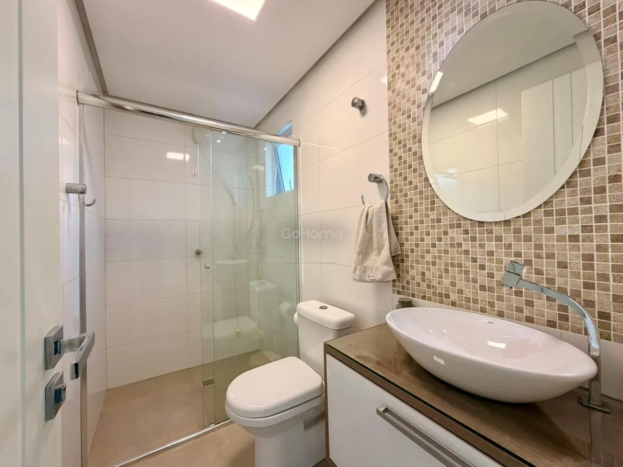 Casa com 3 pavimentos semimobiliada