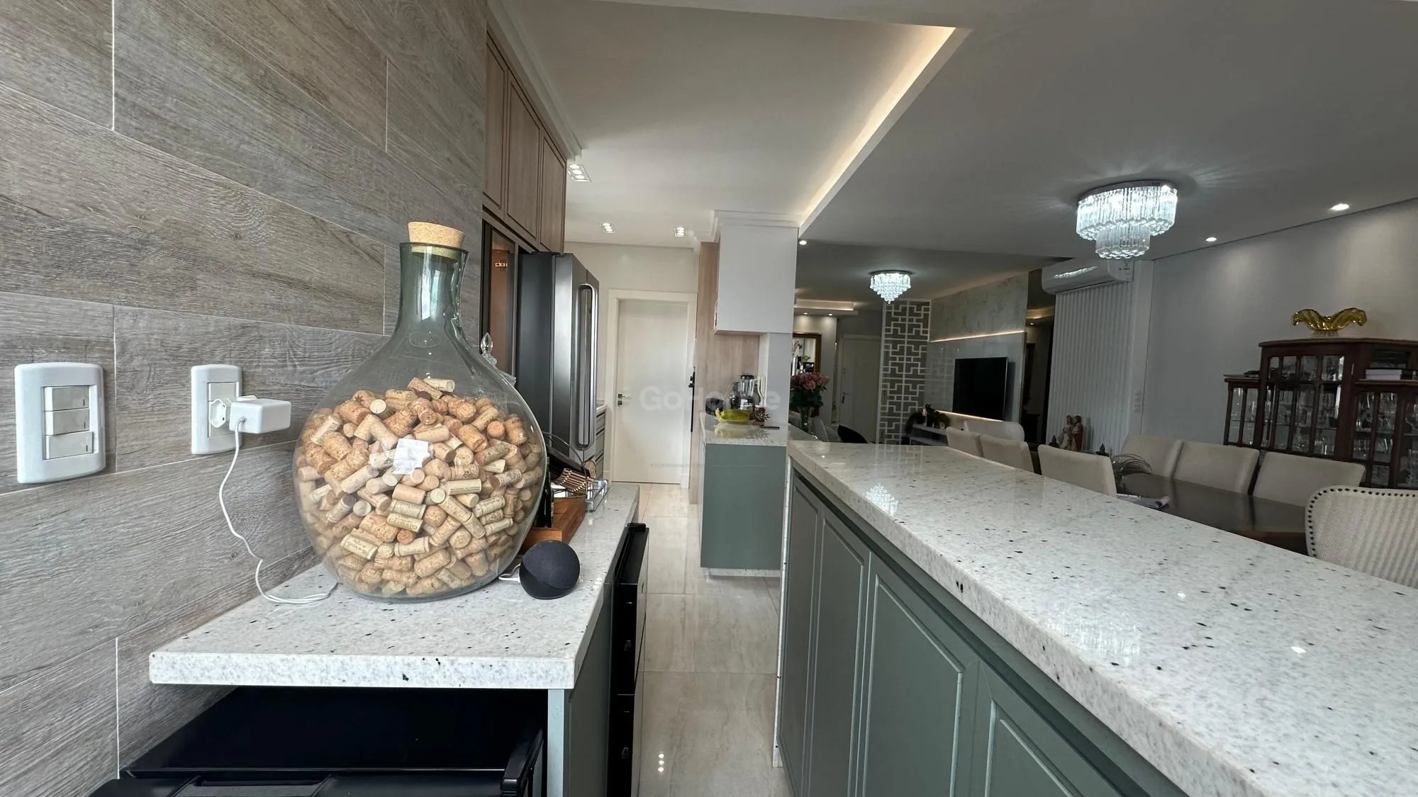 Apartamento Semimobiliado no Centro