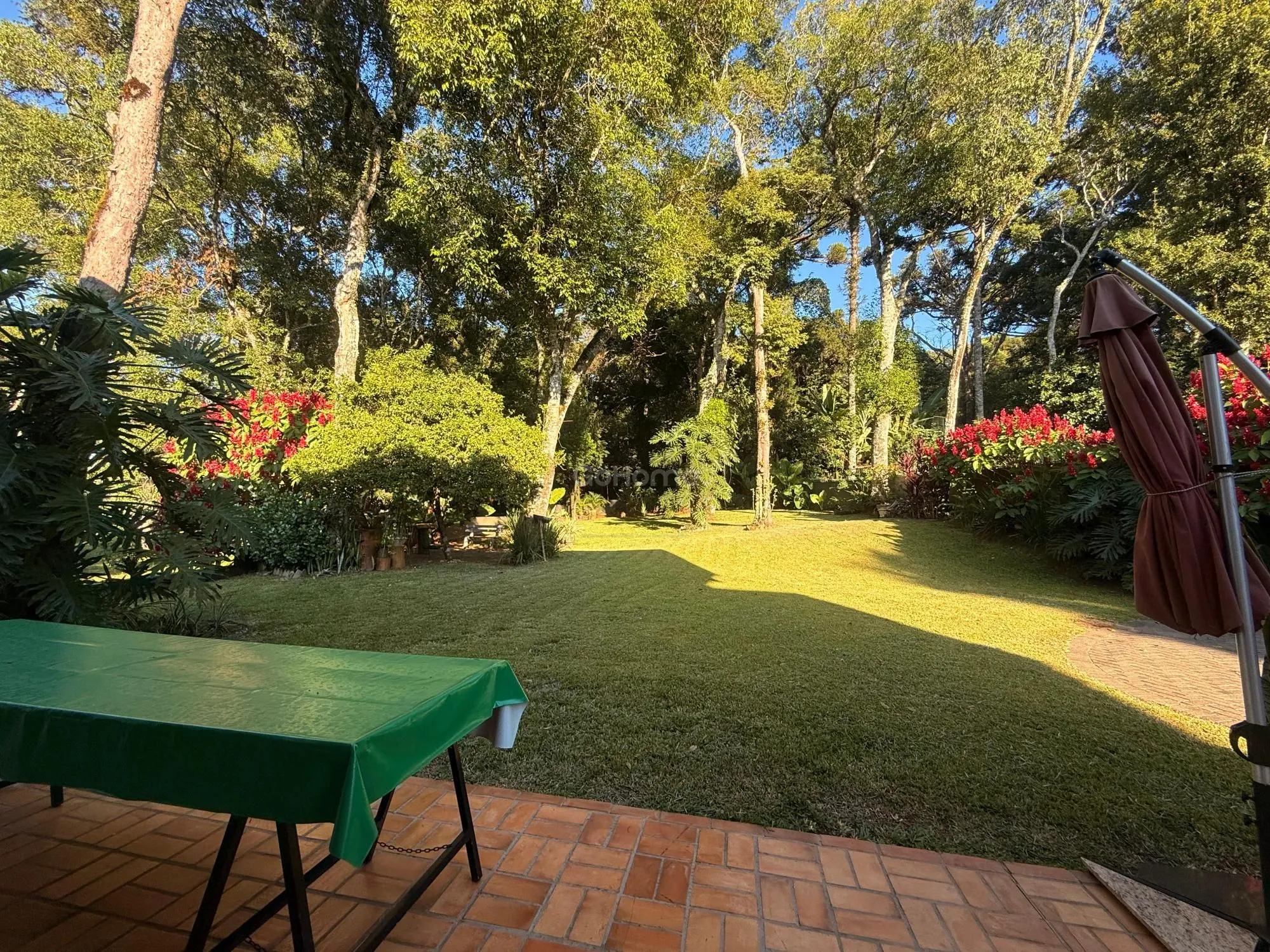 Casa Mobiliada Em Condomínio Fechado