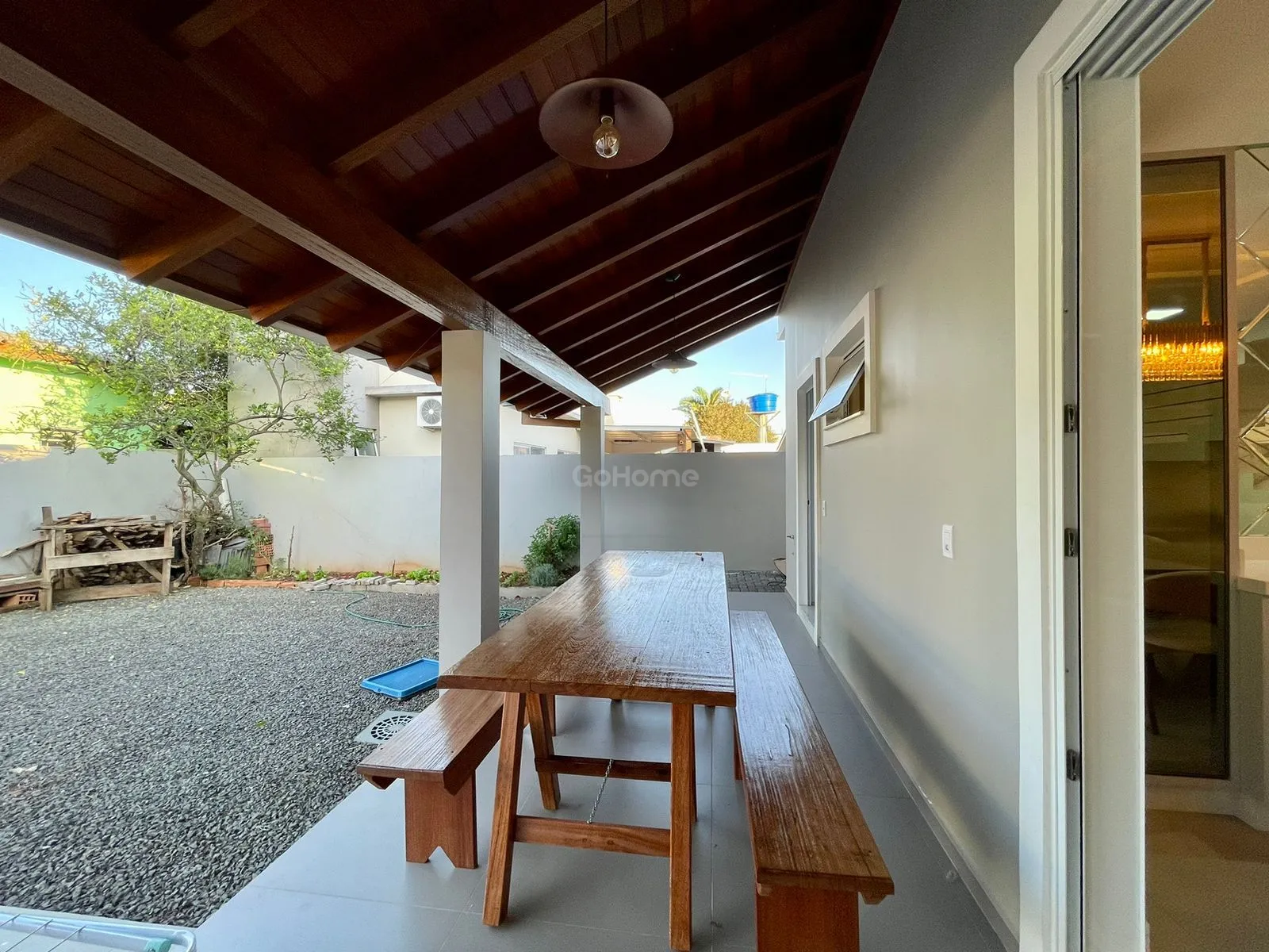 3358 – Casa Mobiliada no SAIC: Conforto e Estilo em Cada Detalhe