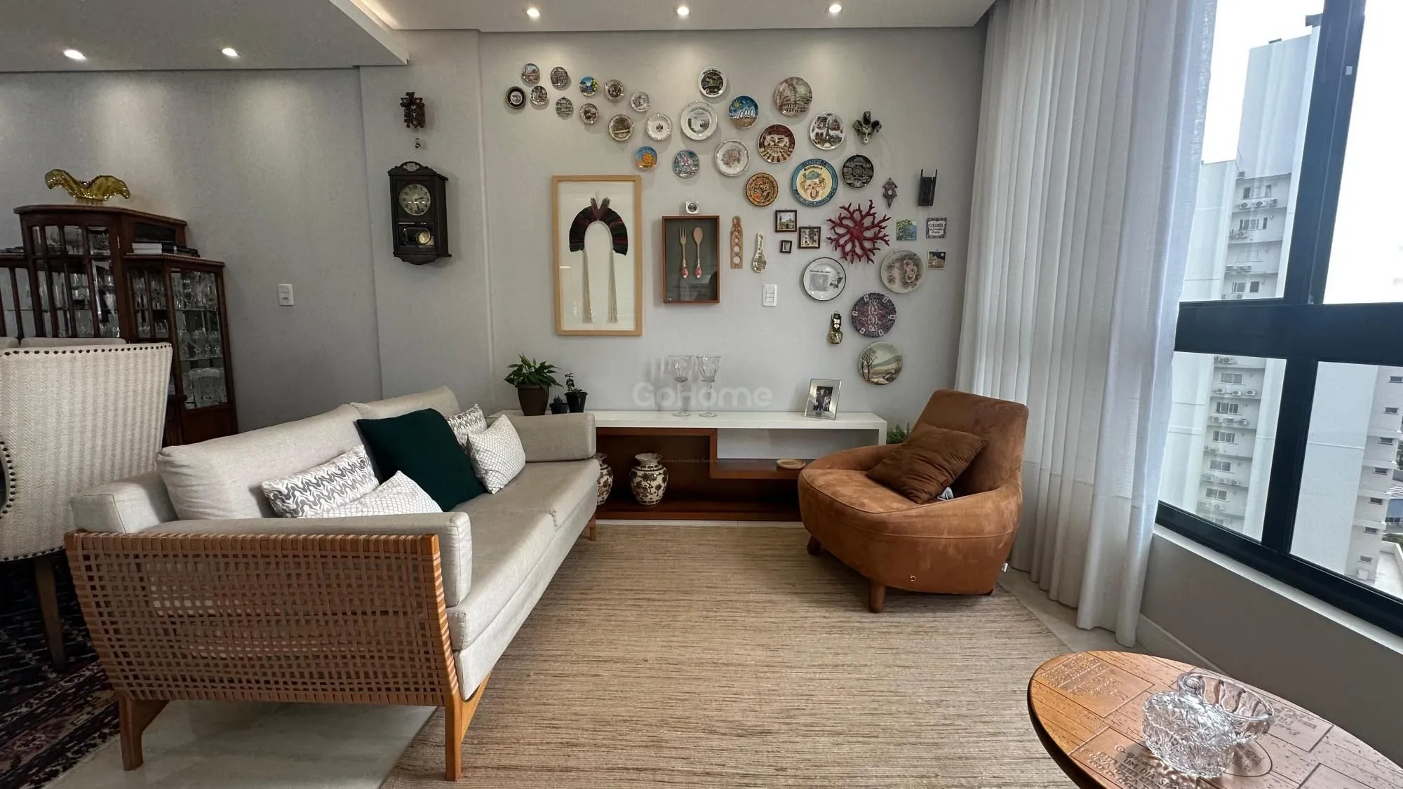 4618 – Apartamento 3 suítes com 3 vagas no centro de Chapecó