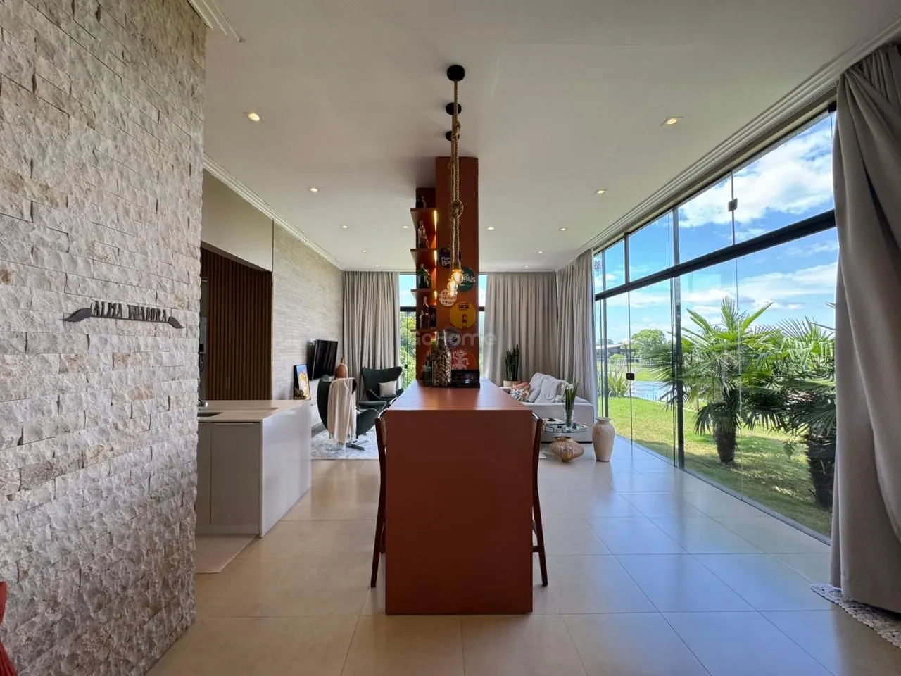 4537 – Casa semimobiliada com 4 quartos em condomínio no Bouganville Chapecó, SC