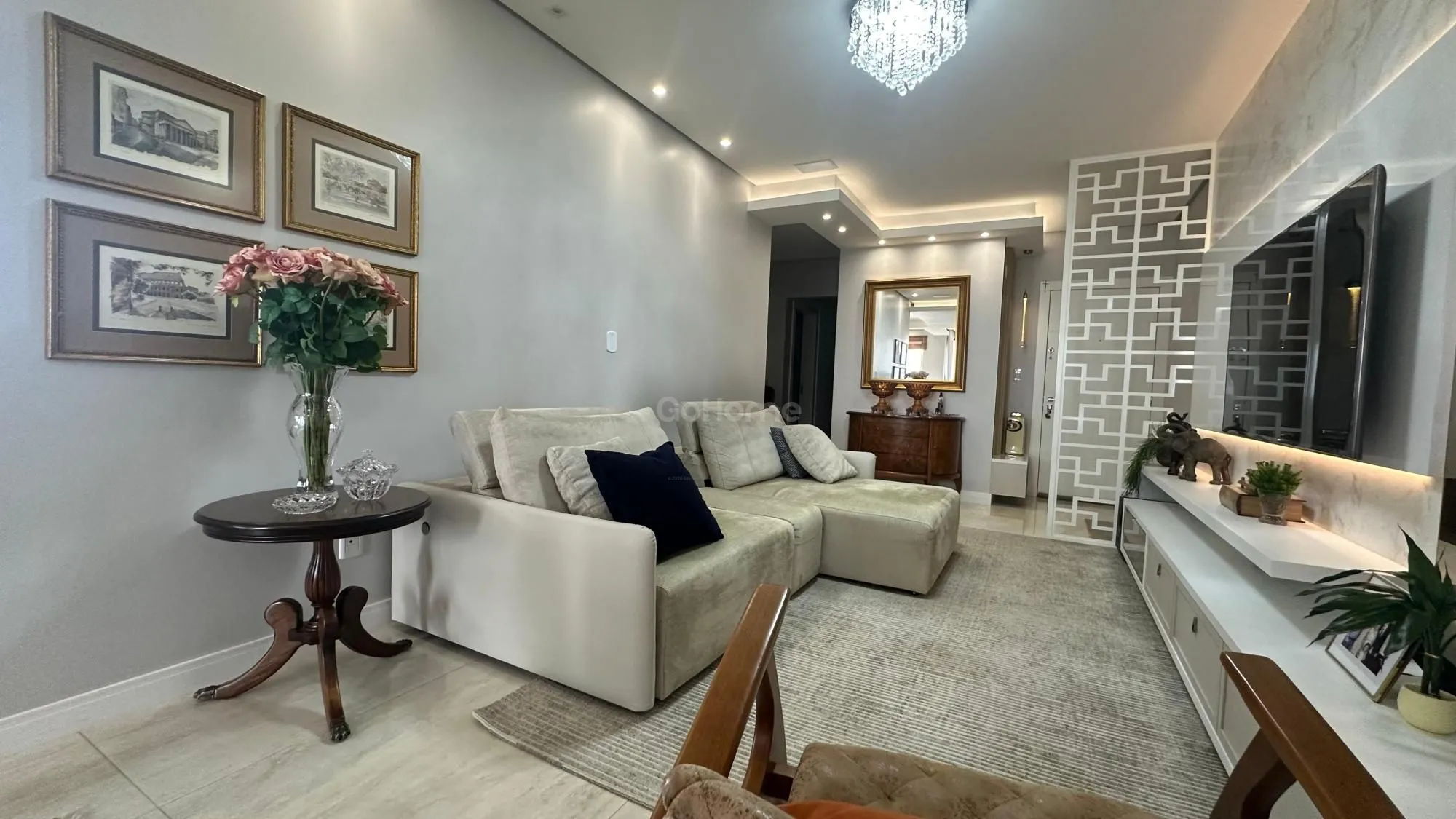 Apartamento Semimobiliado no Centro