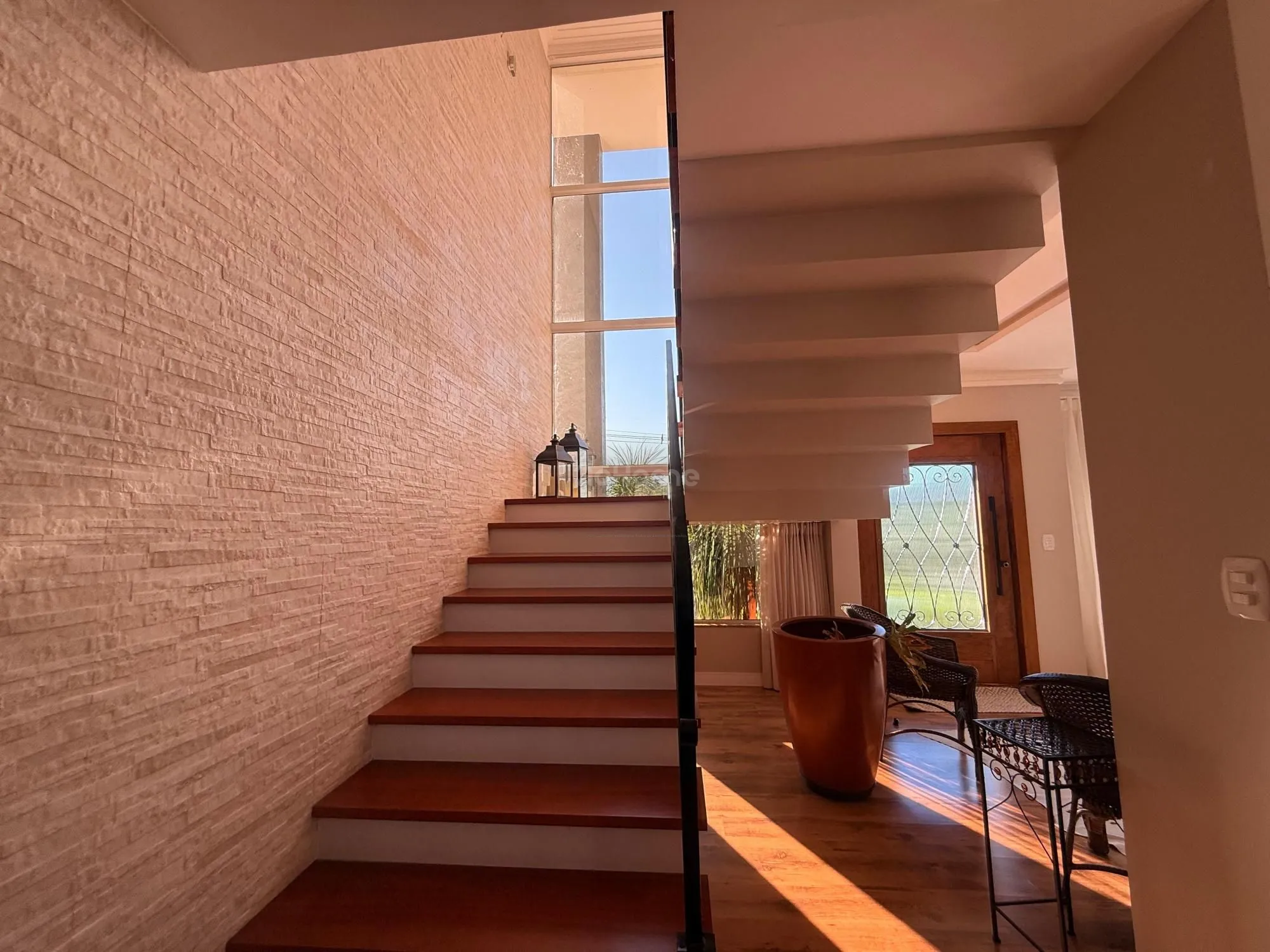 Casa Mobiliada Em Condomínio Fechado