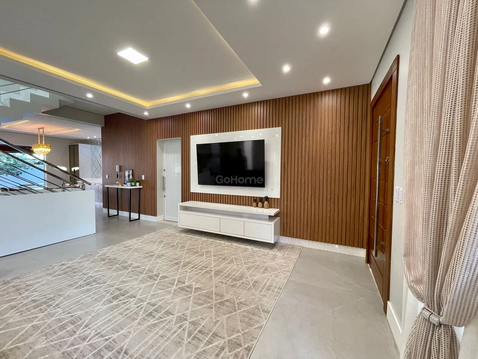 3358 – Casa Mobiliada no SAIC: Conforto e Estilo em Cada Detalhe