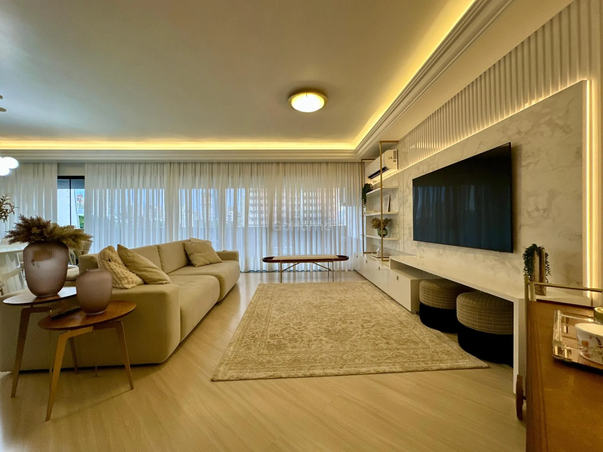 4577 – Apartamento mobiliado com 3 quartos e suíte no Centro, Chapecó