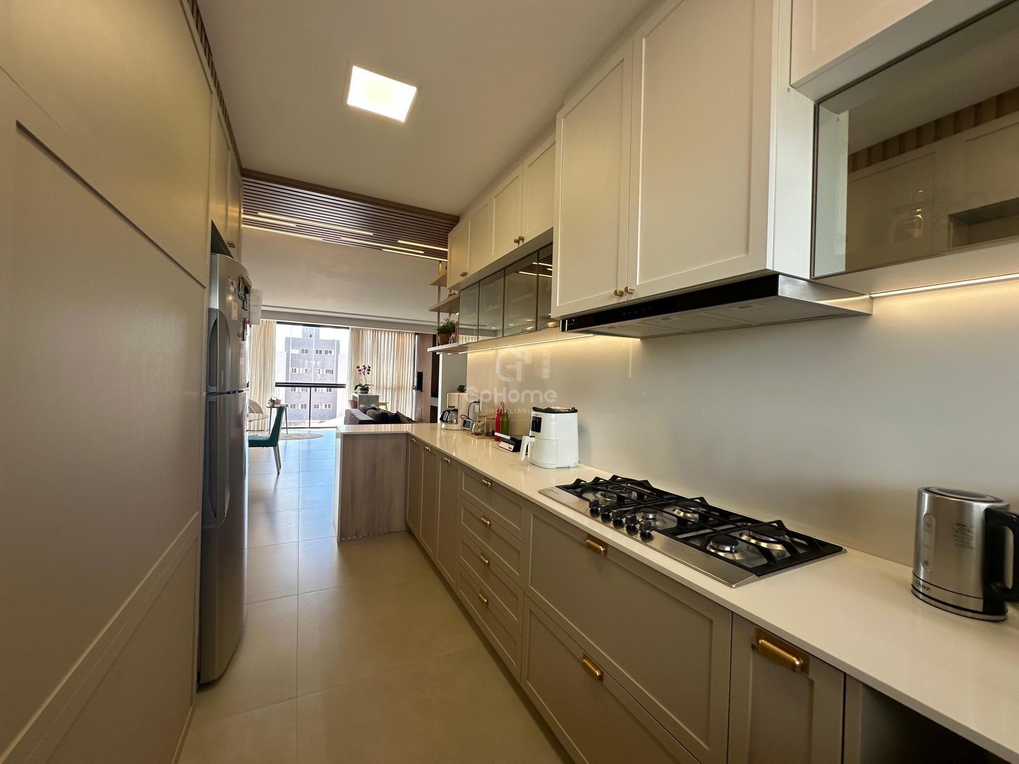 Apartamento com Duas suítes +1 Quarto