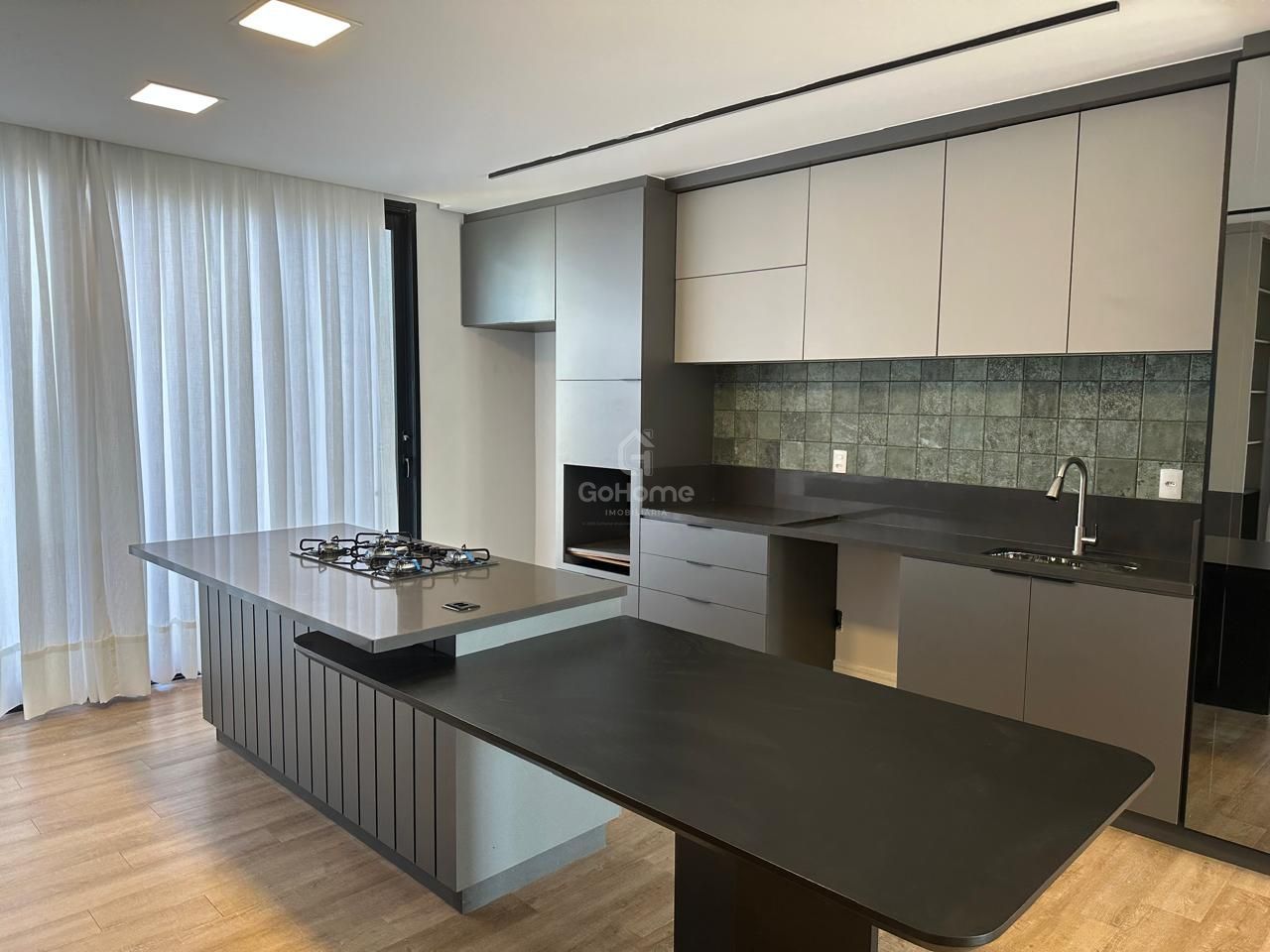 2025 – Casa com 3 suítes, piscina e 4 vagas no bairro Jardim Europa em Chapecó
