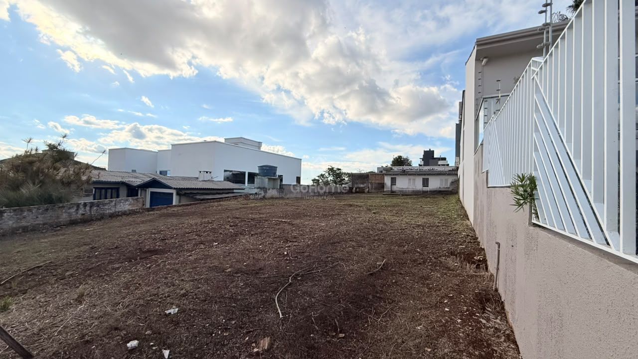 Terreno em bairro nobre com 600m²
