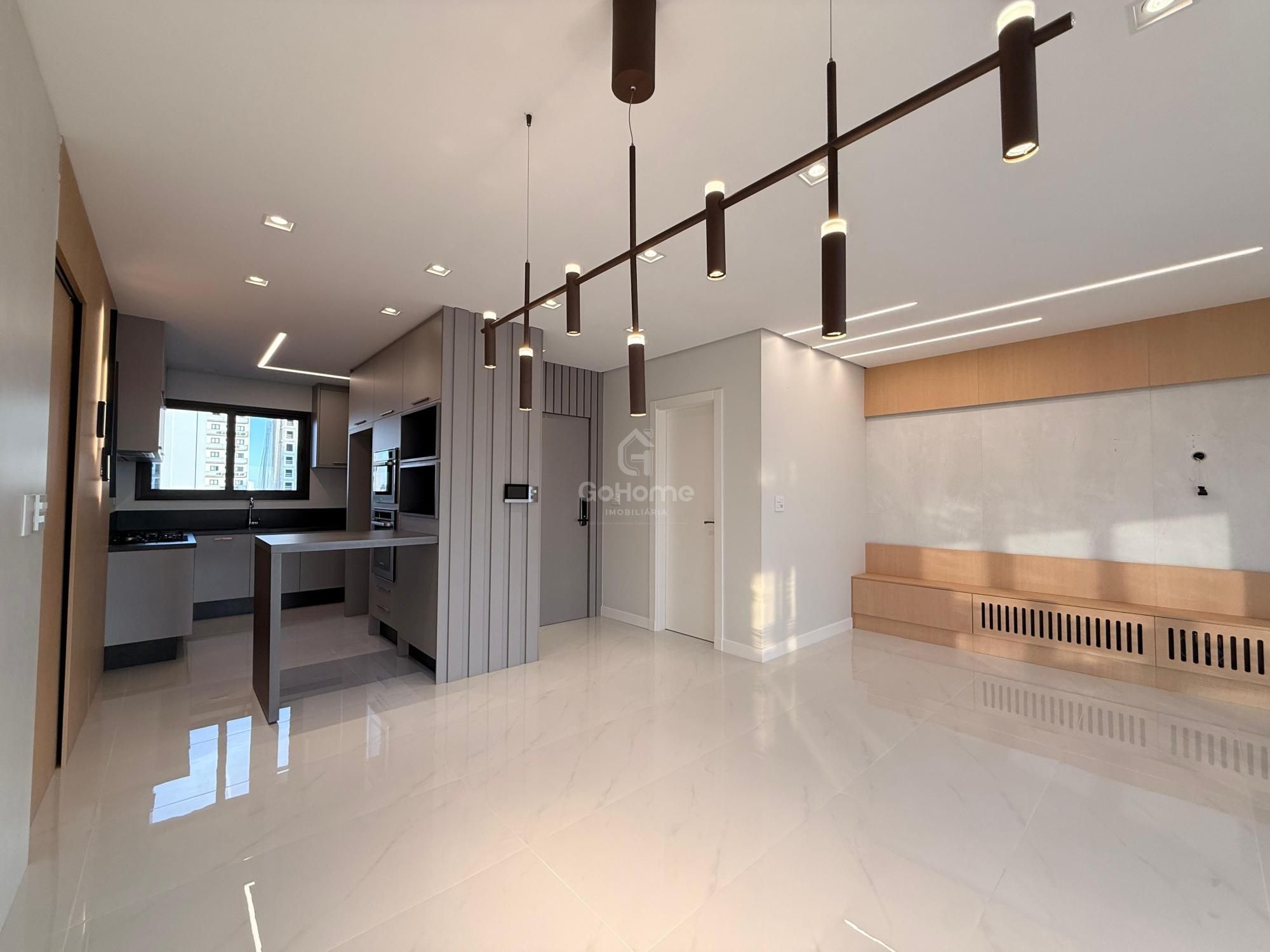 Apartamento Semimobiliado à Venda