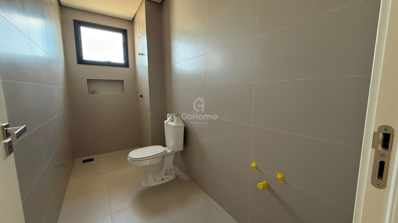 Apartamento Novo à Venda