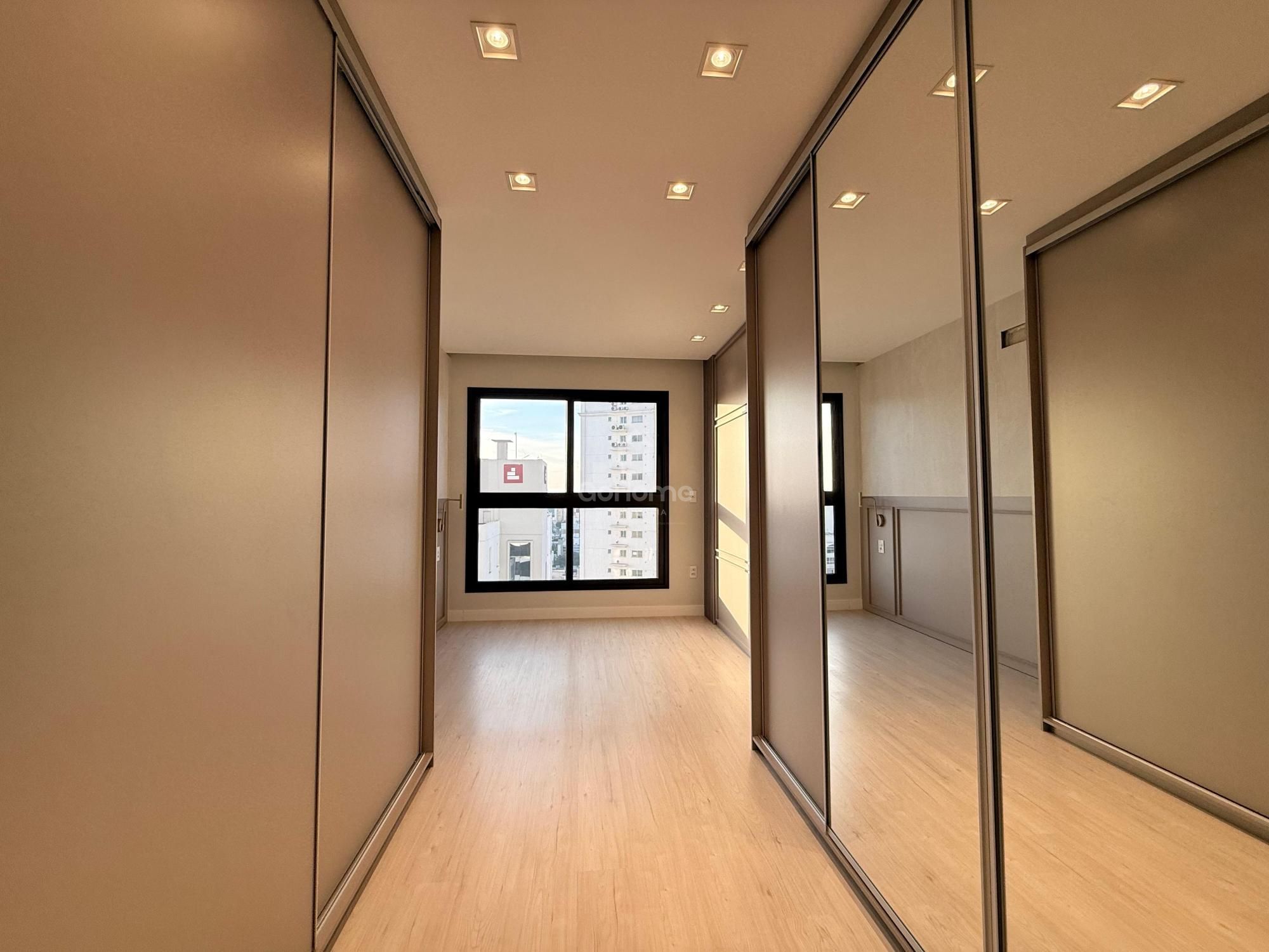 Apartamento Semimobiliado à Venda