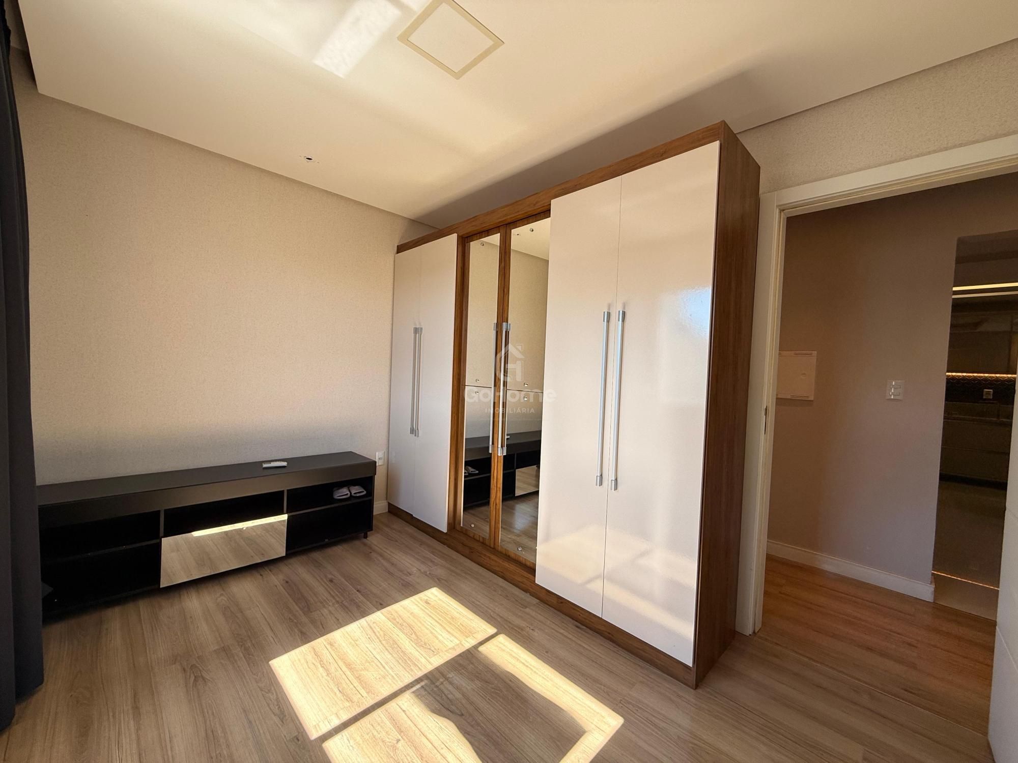 Apartamento mobiliado com 3 suítes no Centro