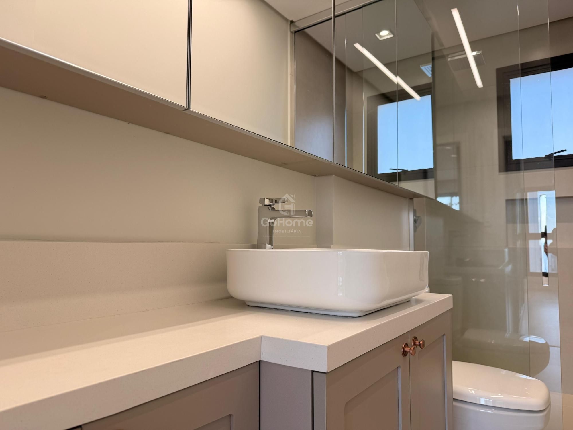 Apartamento Semimobiliado à Venda