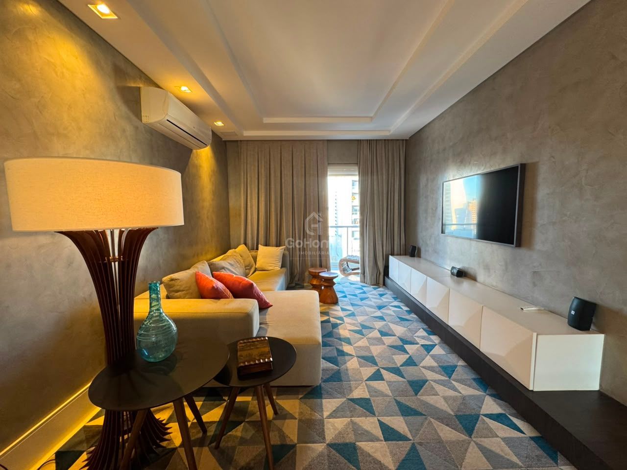 Apartamento Mobiliado com 3 suítes