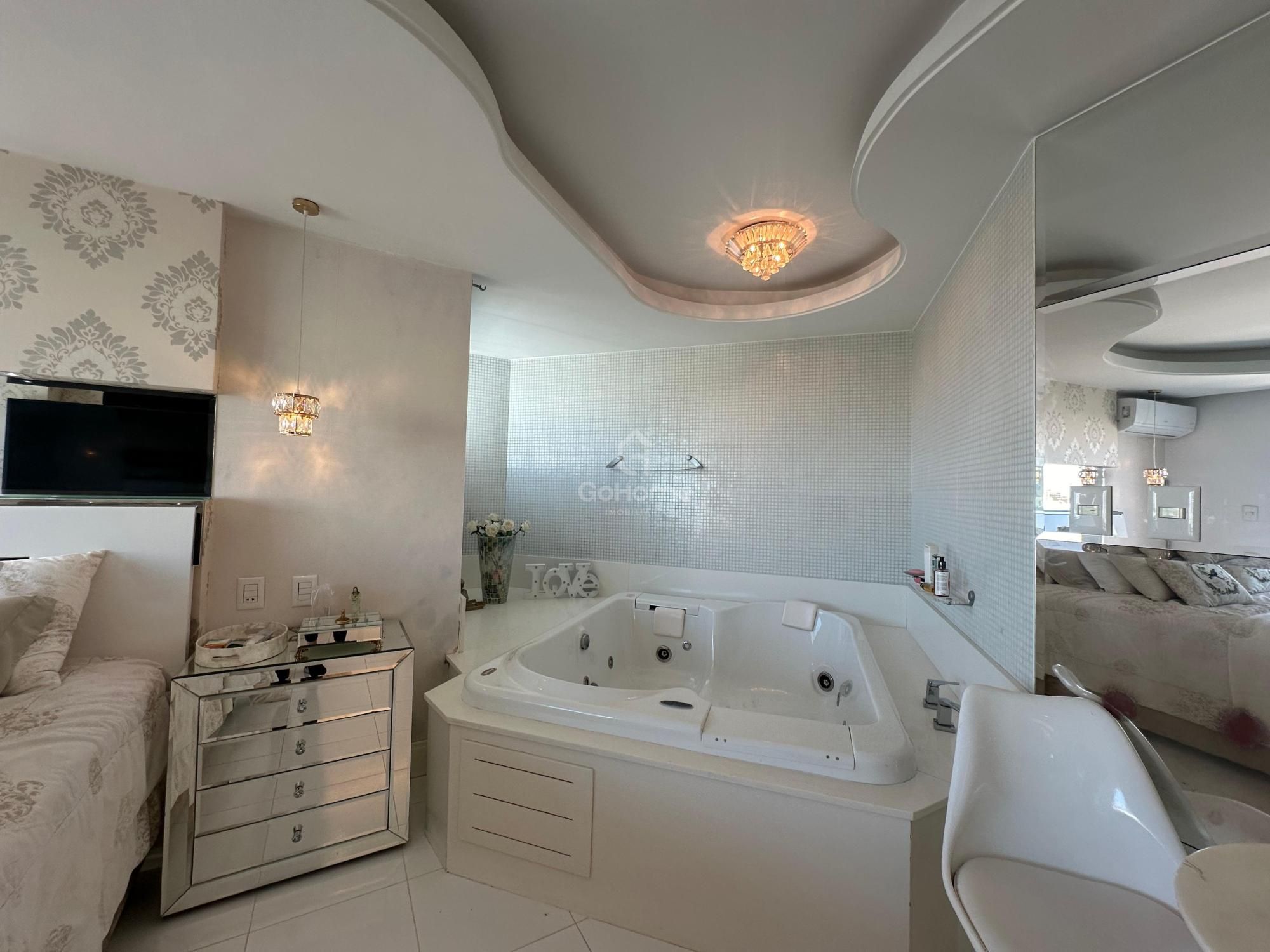 Casa com Piscina e 4 Quartos em Chapecó