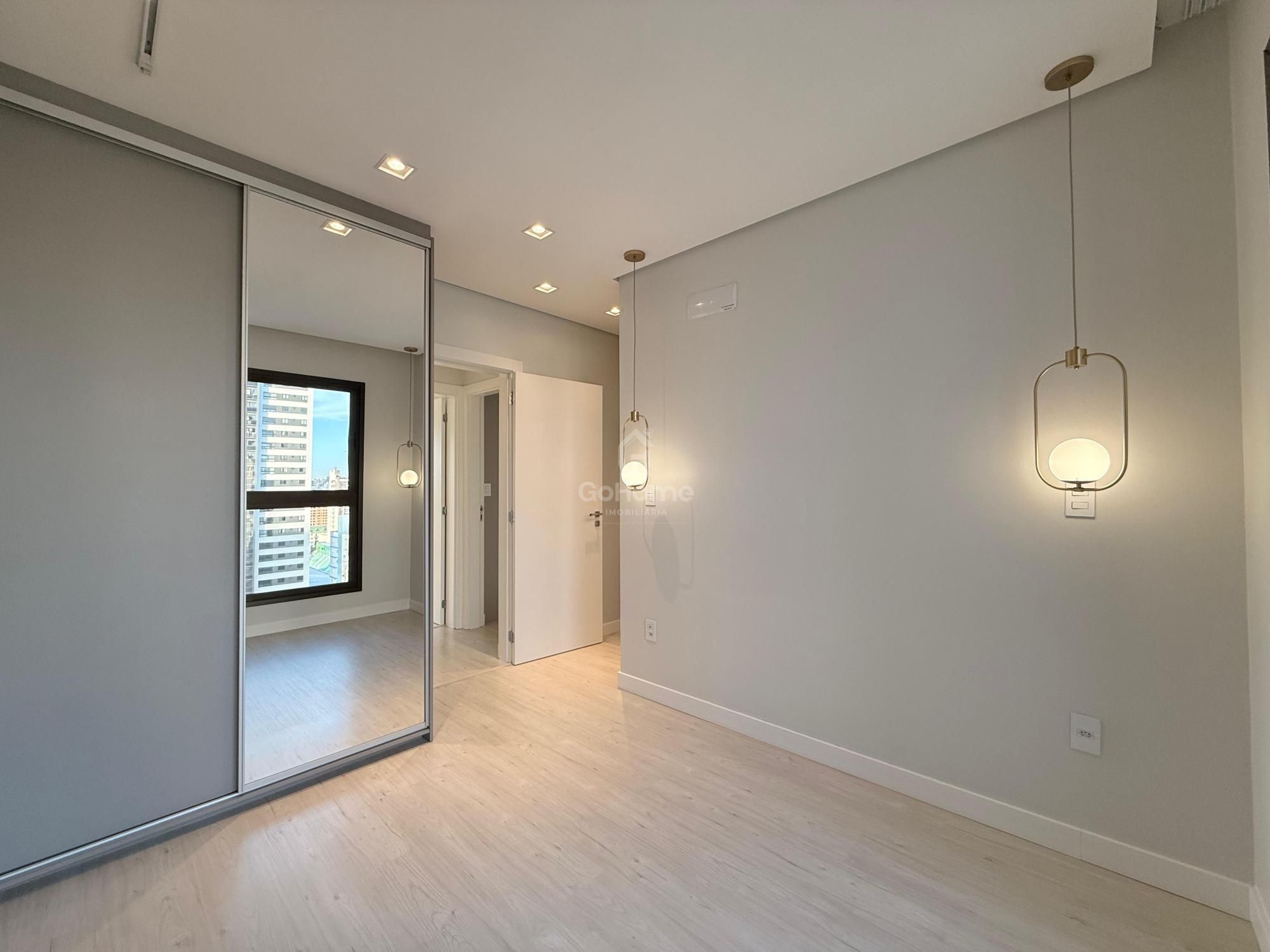 Apartamento Semimobiliado à Venda