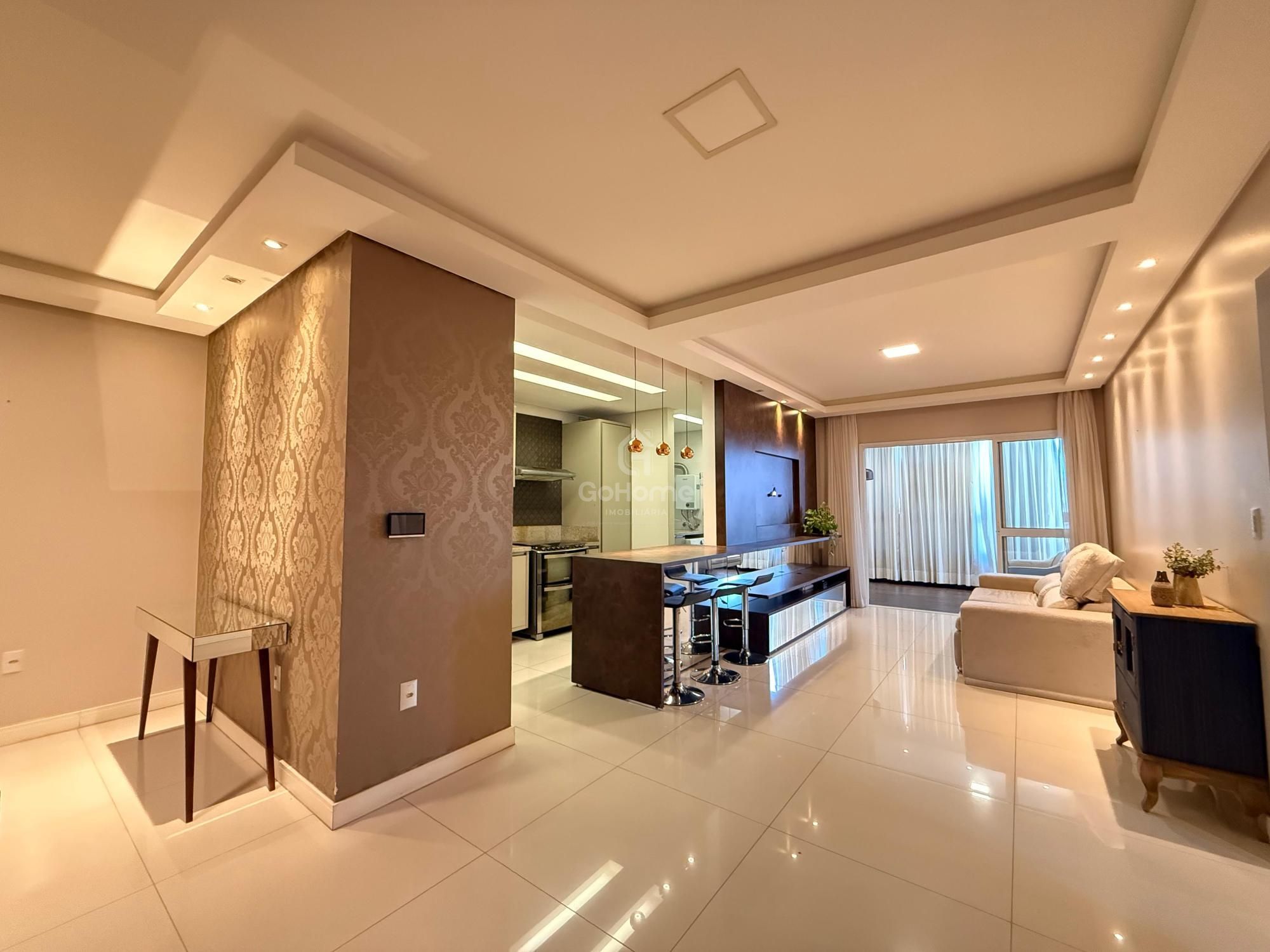 Apartamento mobiliado com 3 suítes no Centro