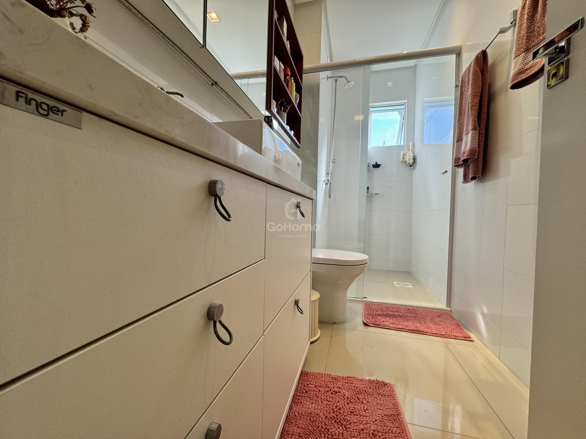 3768 – Apartamento com 3 suítes, próximo ao Marista e AABB