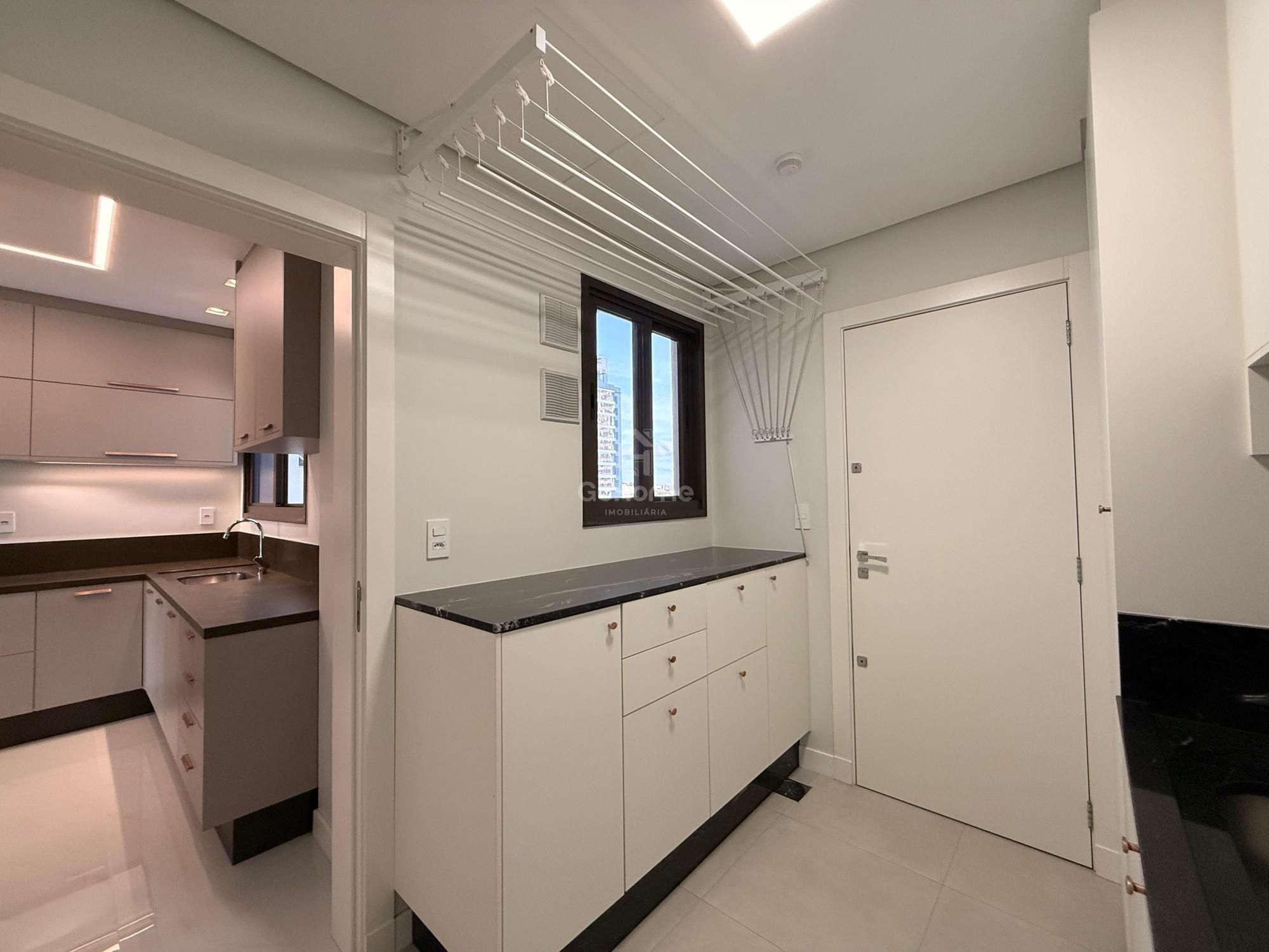 Apartamento Semimobiliado à Venda