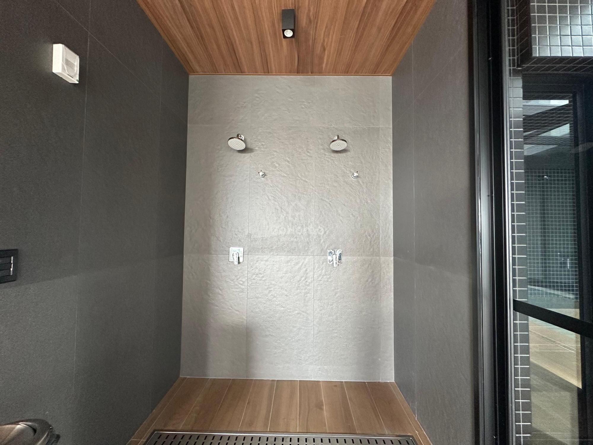Apartamento Novo à Venda com 3 suítes