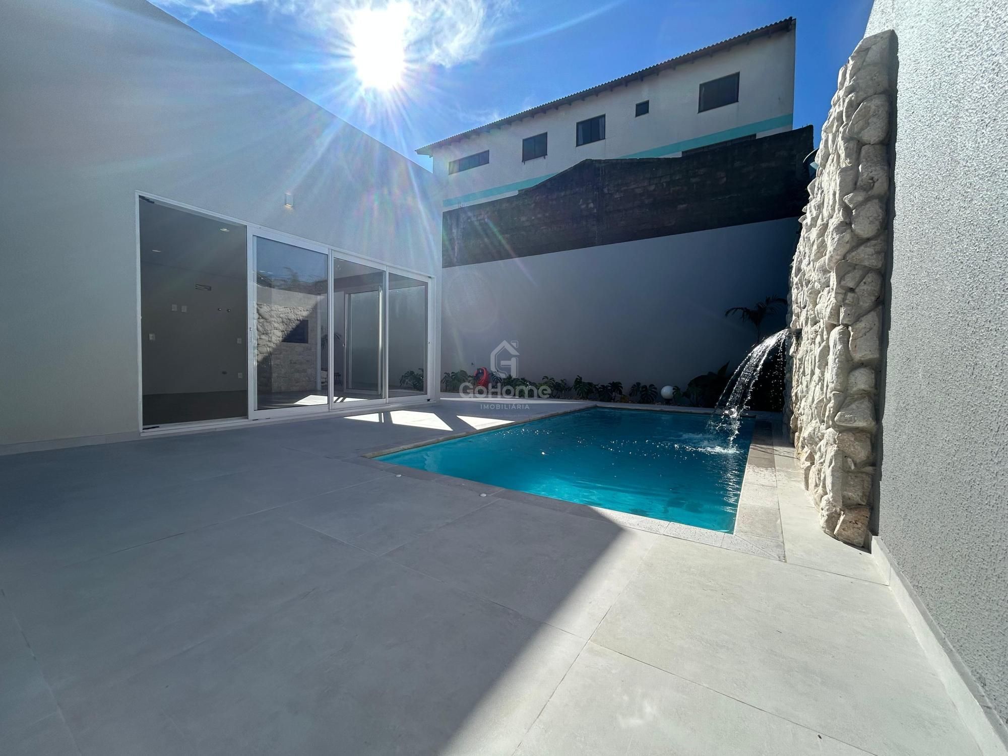 4389 – Casa com 3 quartos, suíte, piscina e 4 vagas à venda no Santa Maria, Chapecó