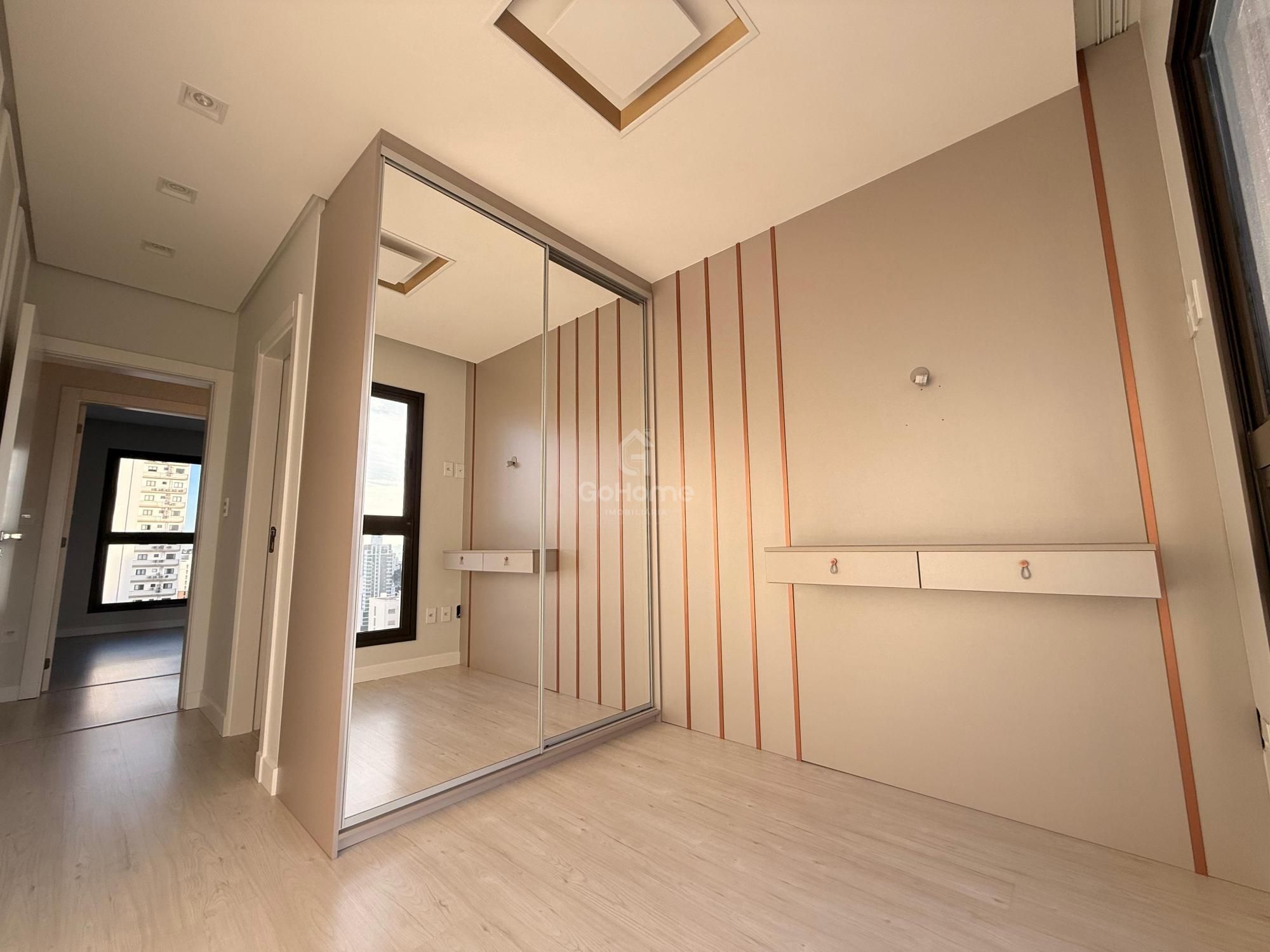 Apartamento Semimobiliado à Venda