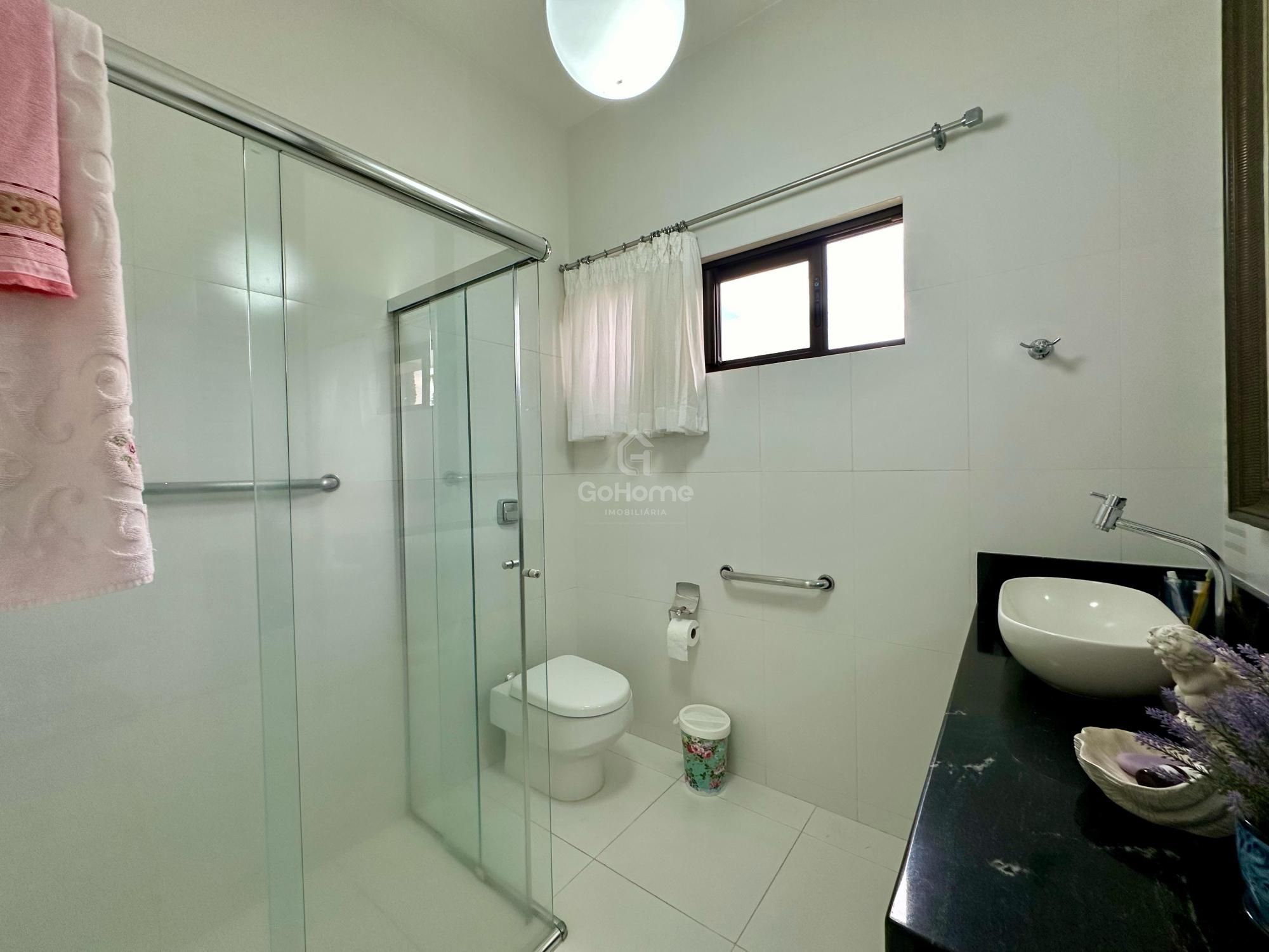Casa em condomínio fechado