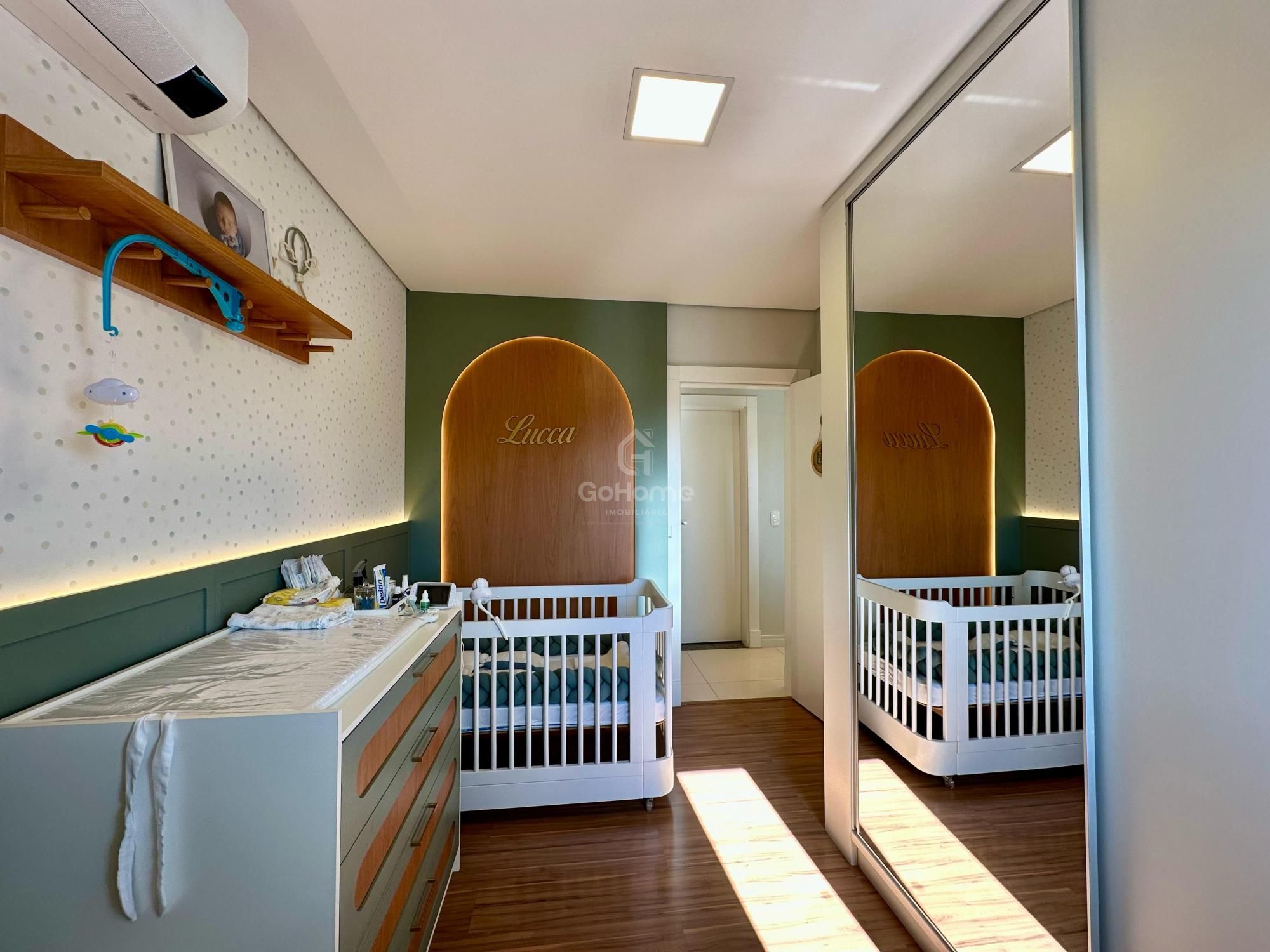 Apartamento Semimobiliado à Venda