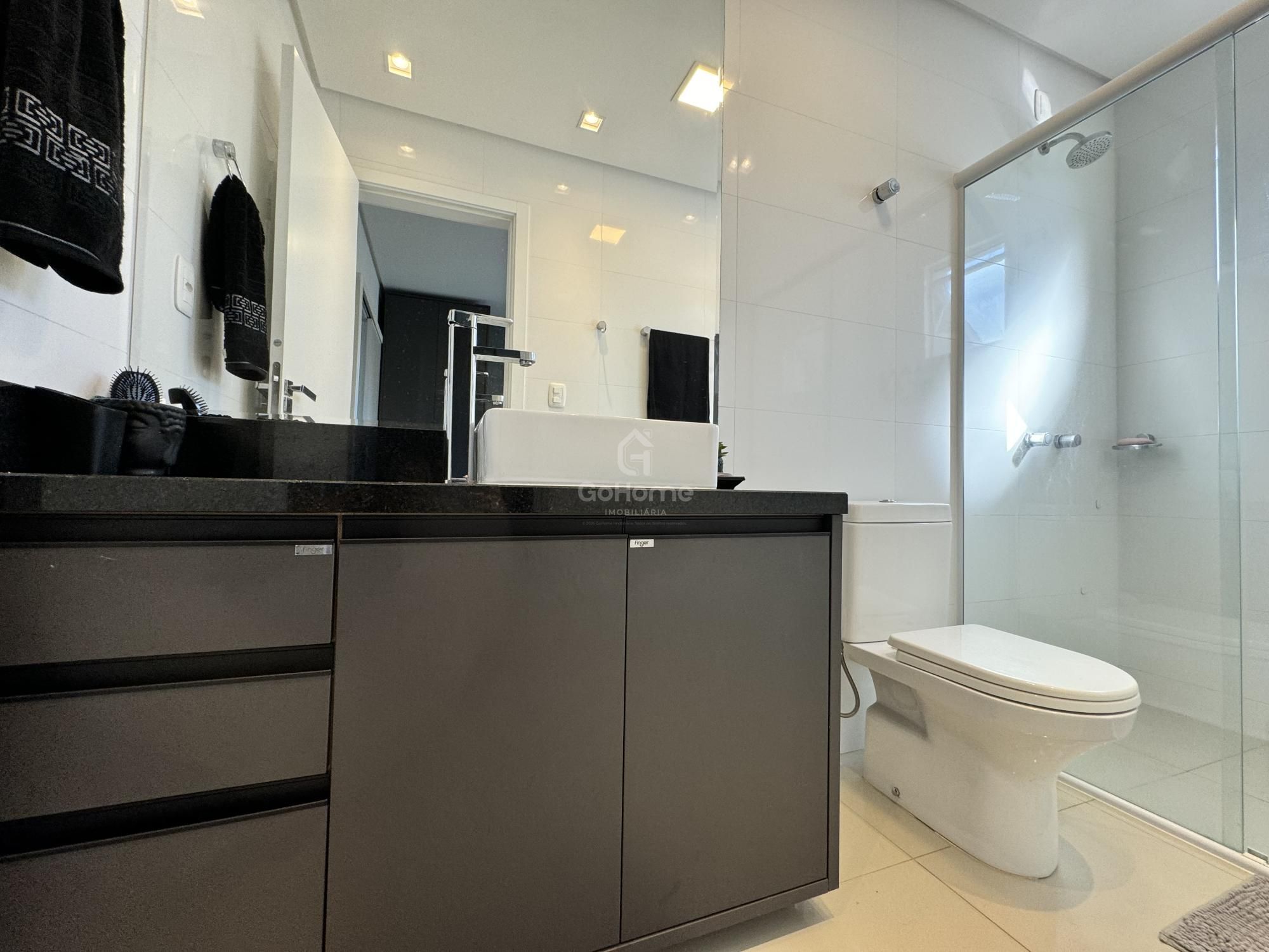 3768 – Apartamento com 3 suítes, próximo ao Marista e AABB
