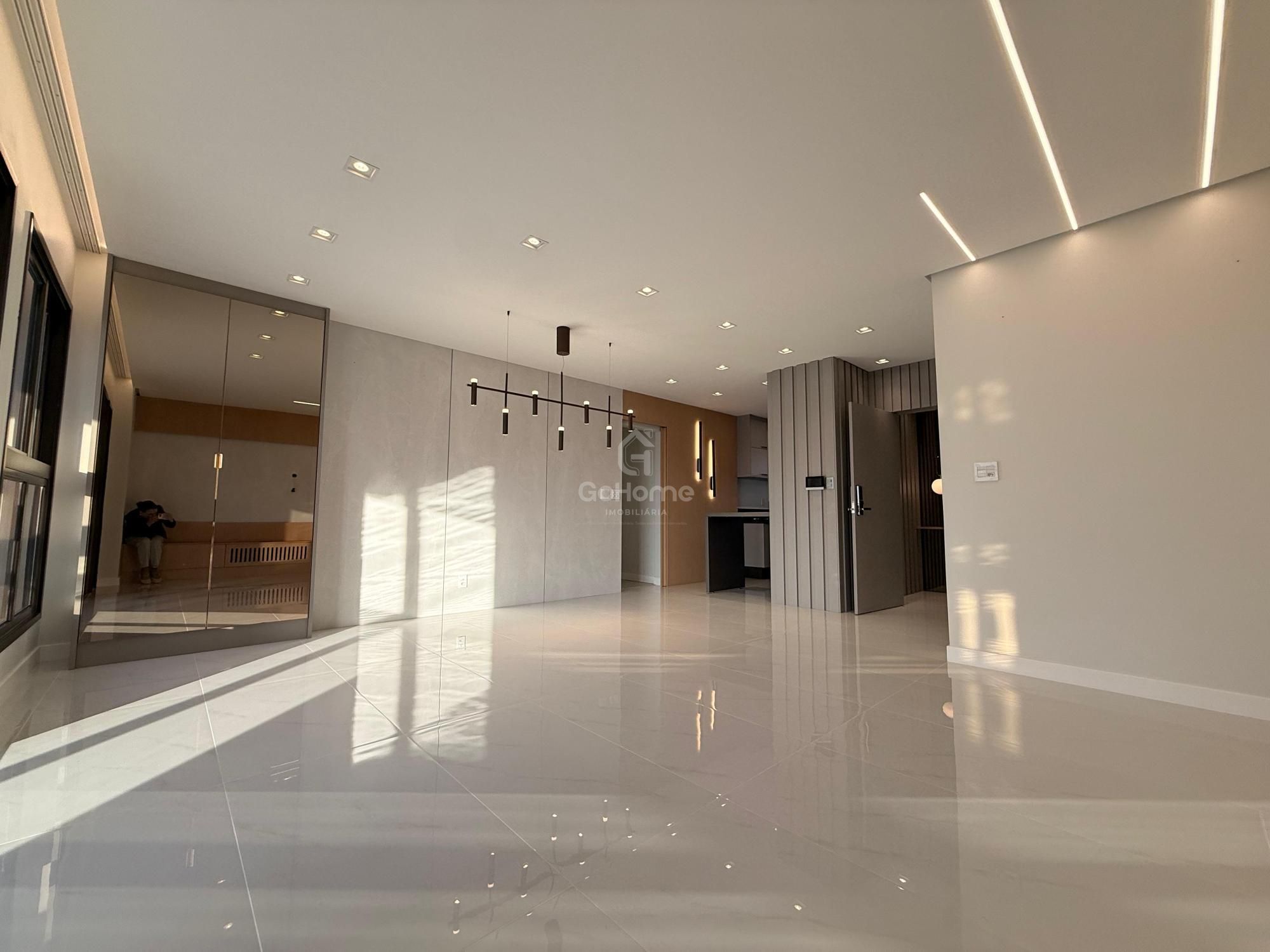 Apartamento Semimobiliado à Venda