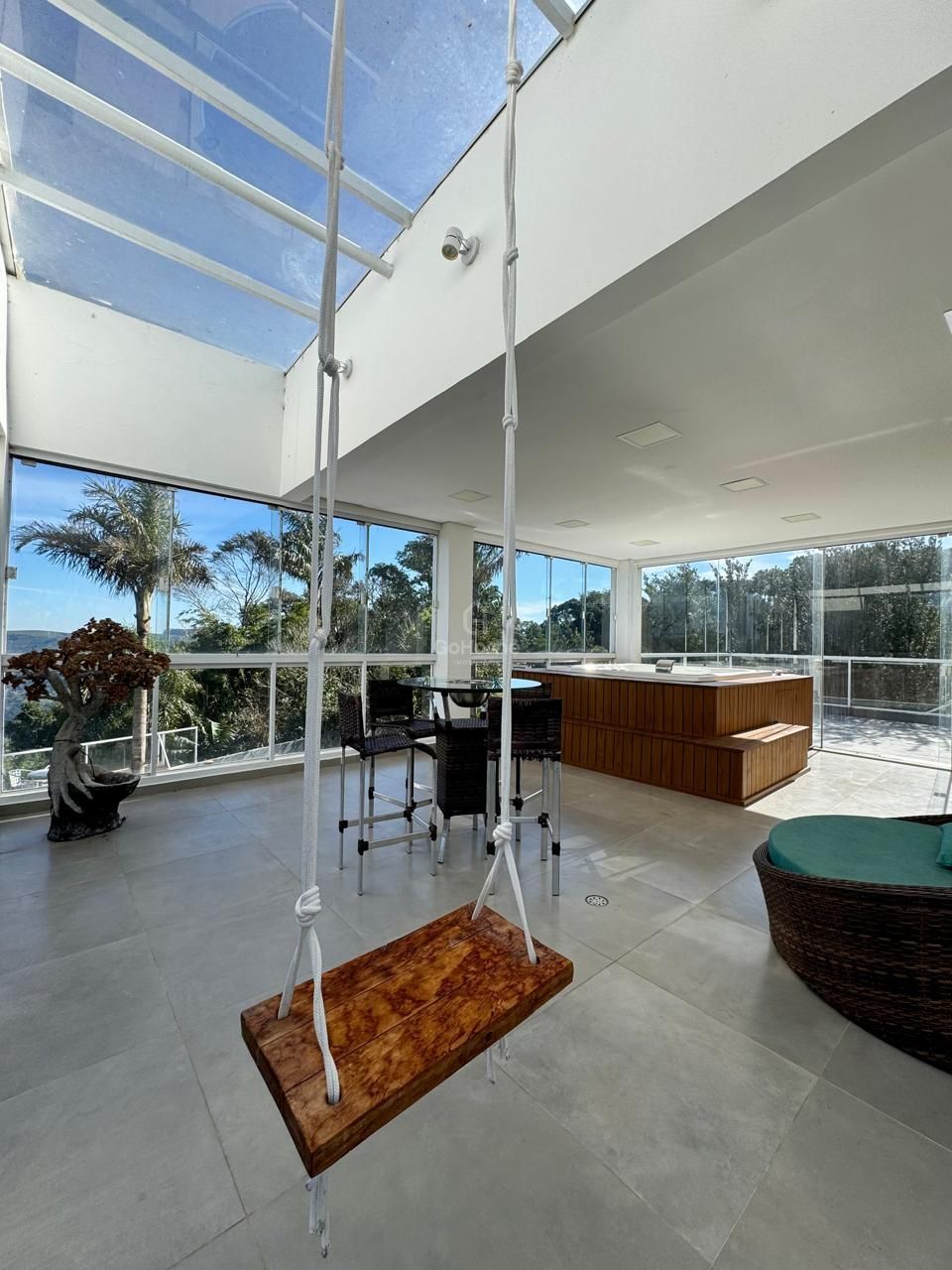 Casa em condomínio fechado