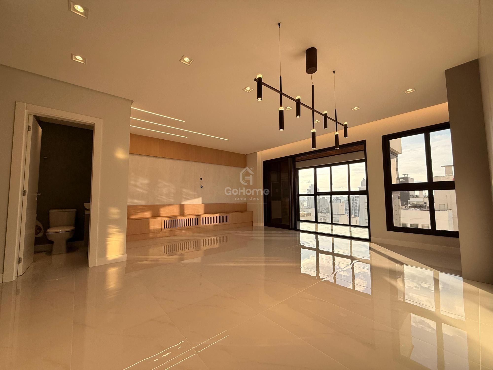 Apartamento Semimobiliado à Venda