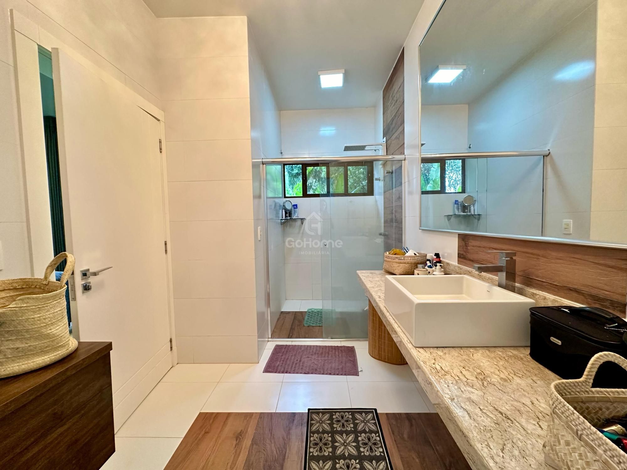 Casa em condomínio fechado