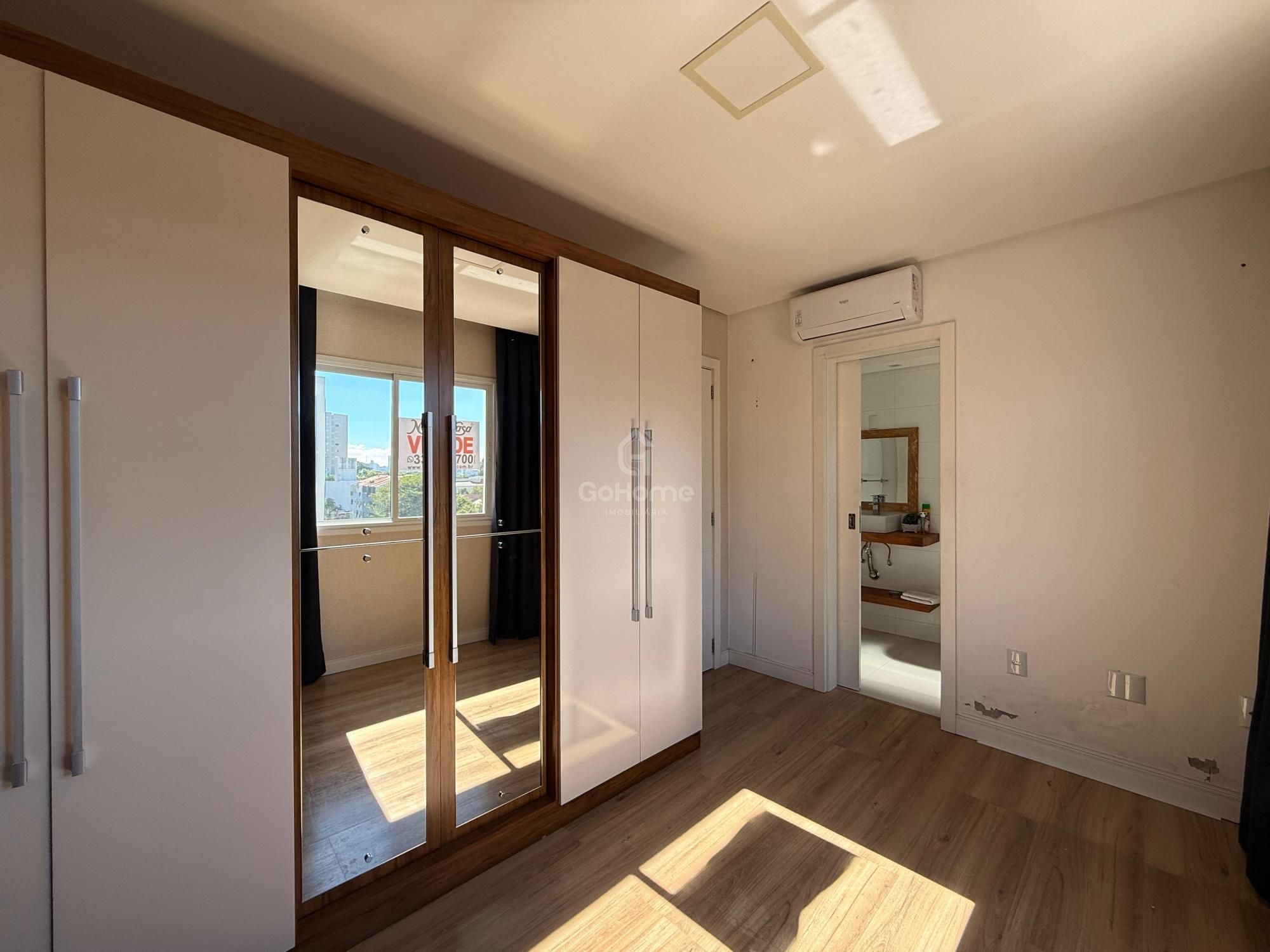 Apartamento mobiliado com 3 suítes no Centro