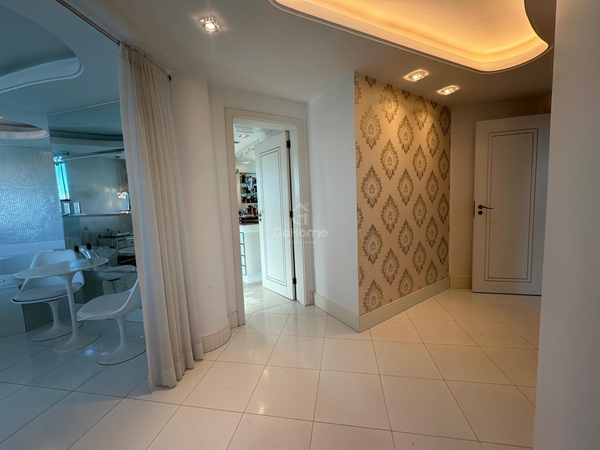 Casa com Piscina e 4 Quartos em Chapecó