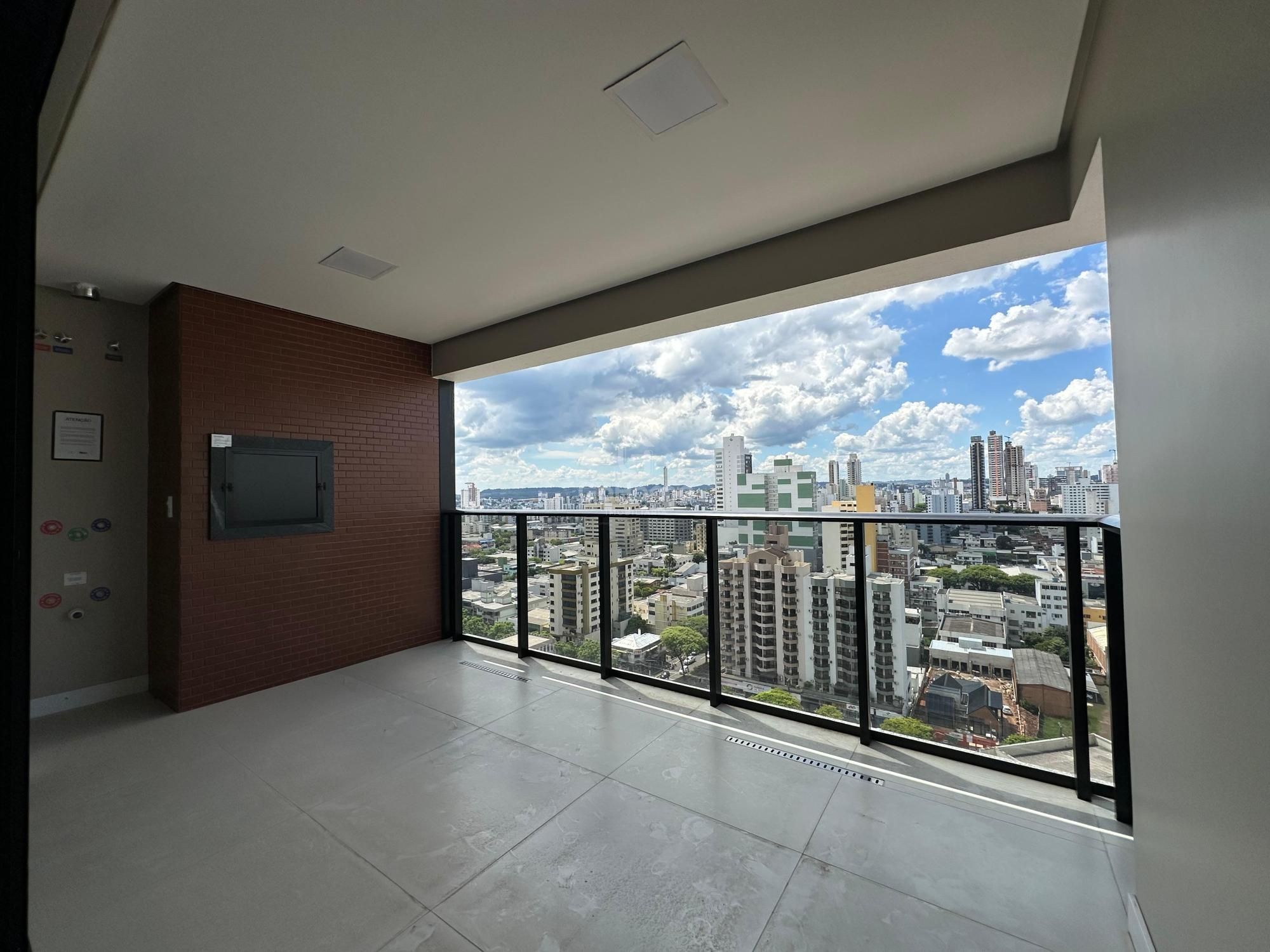 4575 – WE – Apartamento novo com 3 suítes no Centro de Chapecó