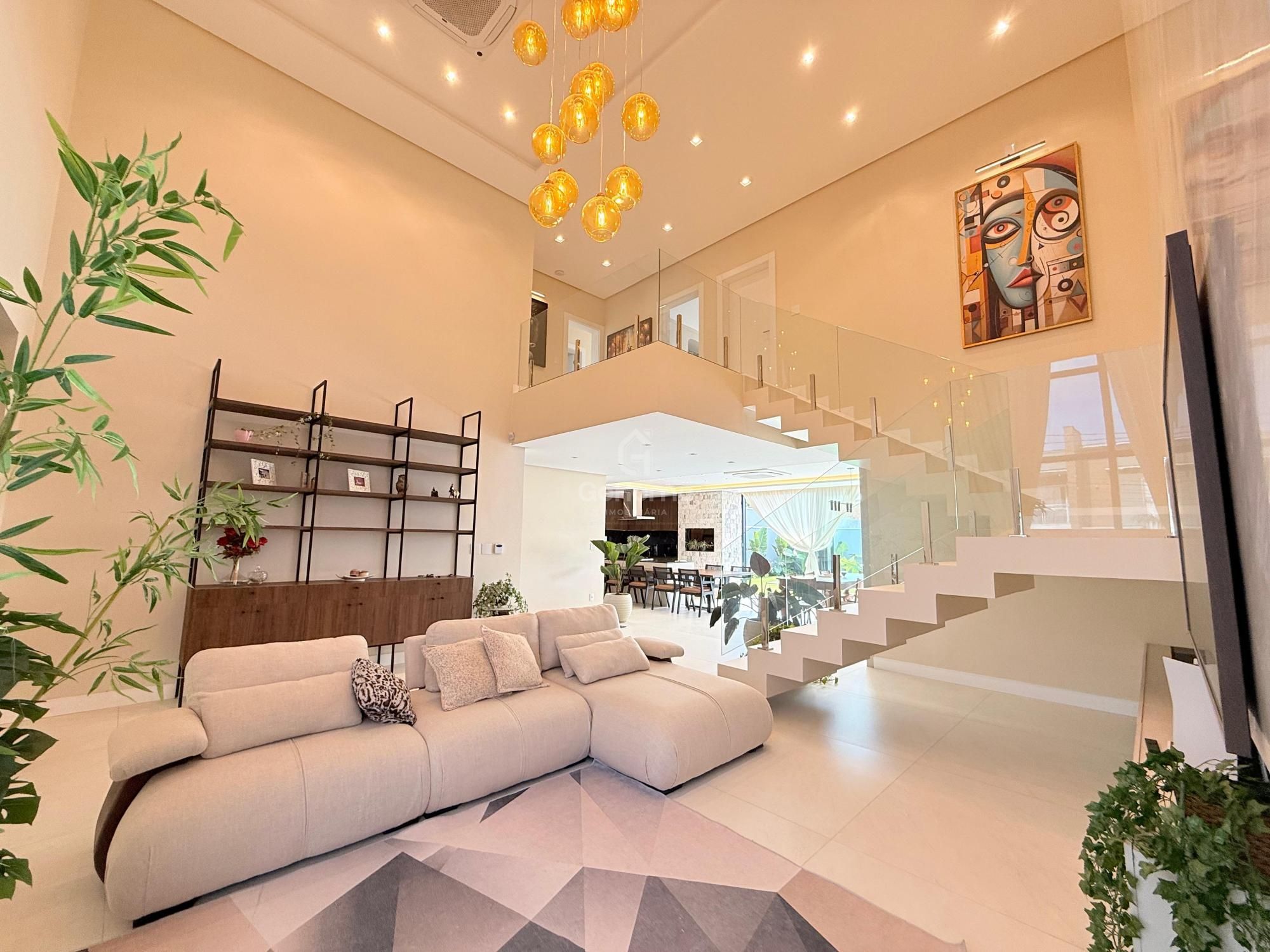 Casa com Quatro Suítes