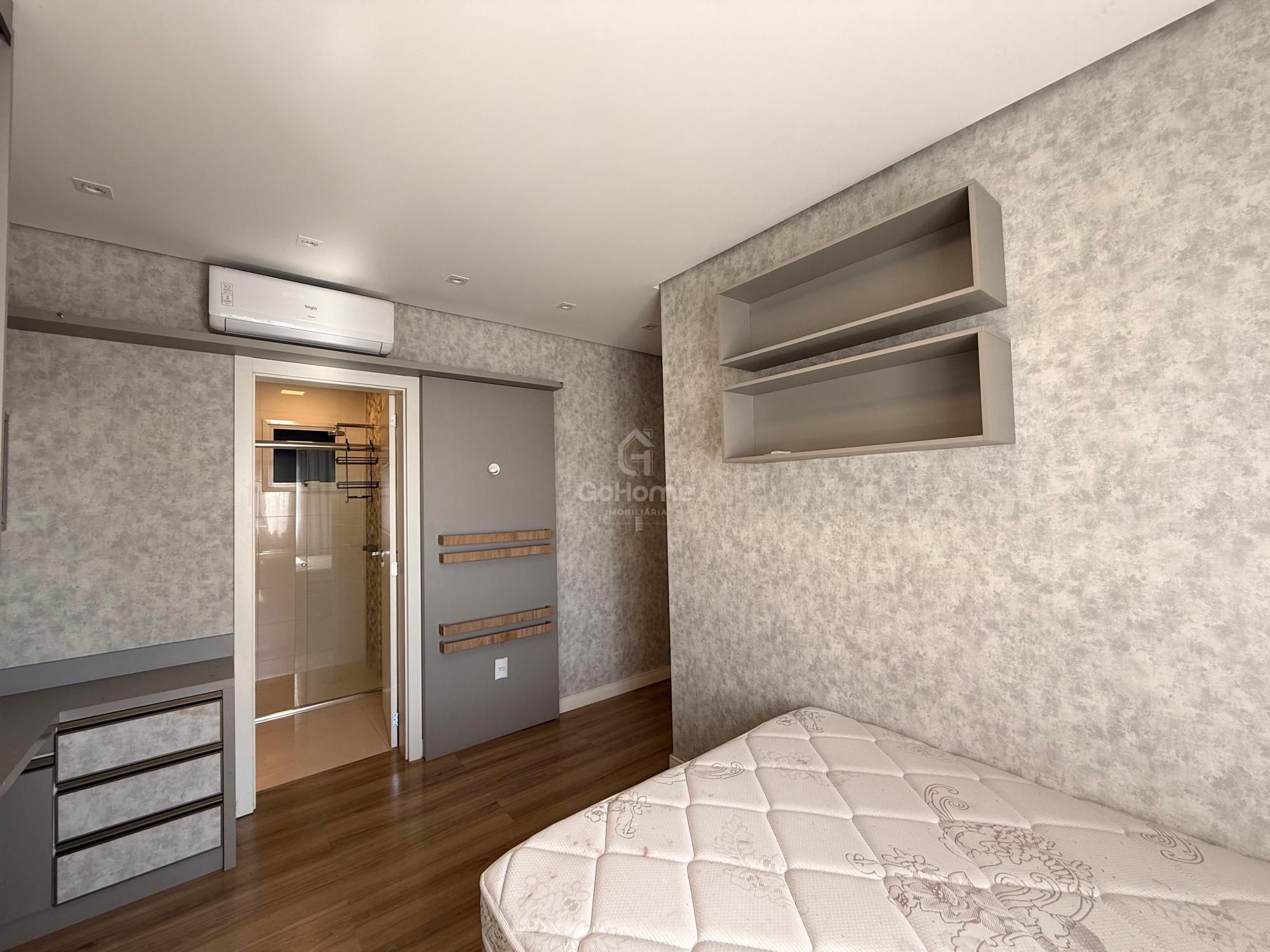 Apartamento mobiliado com 3 suítes no Centro