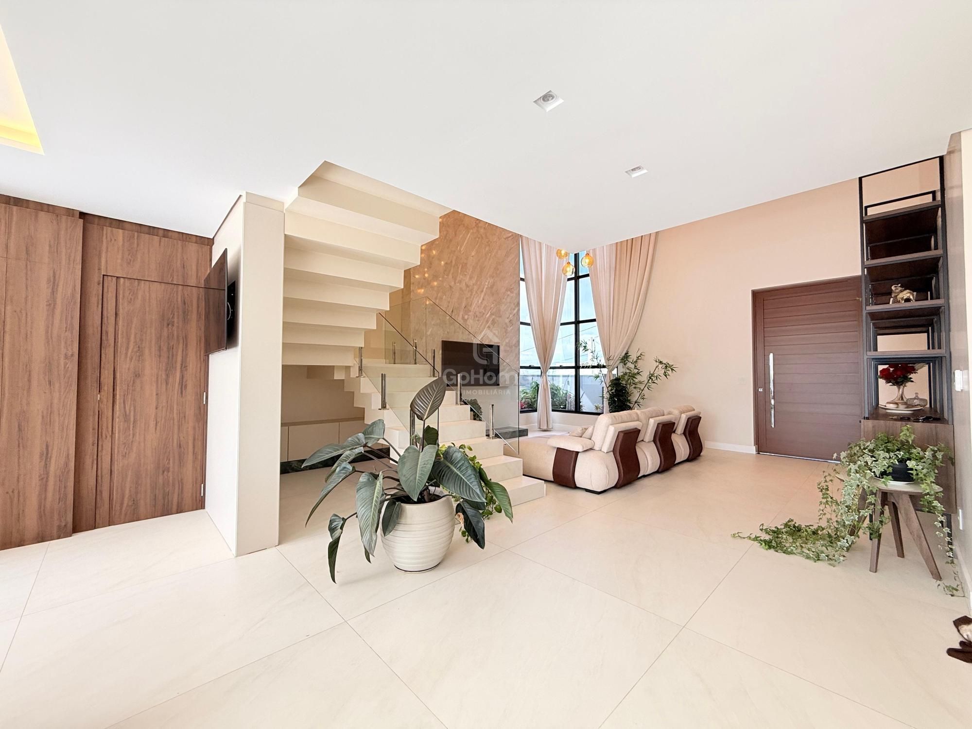 Casa com Quatro Suítes