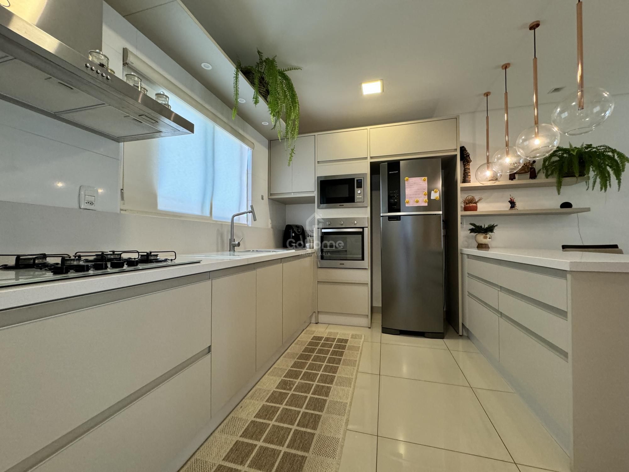 3768 – Apartamento com 3 suítes, próximo ao Marista e AABB