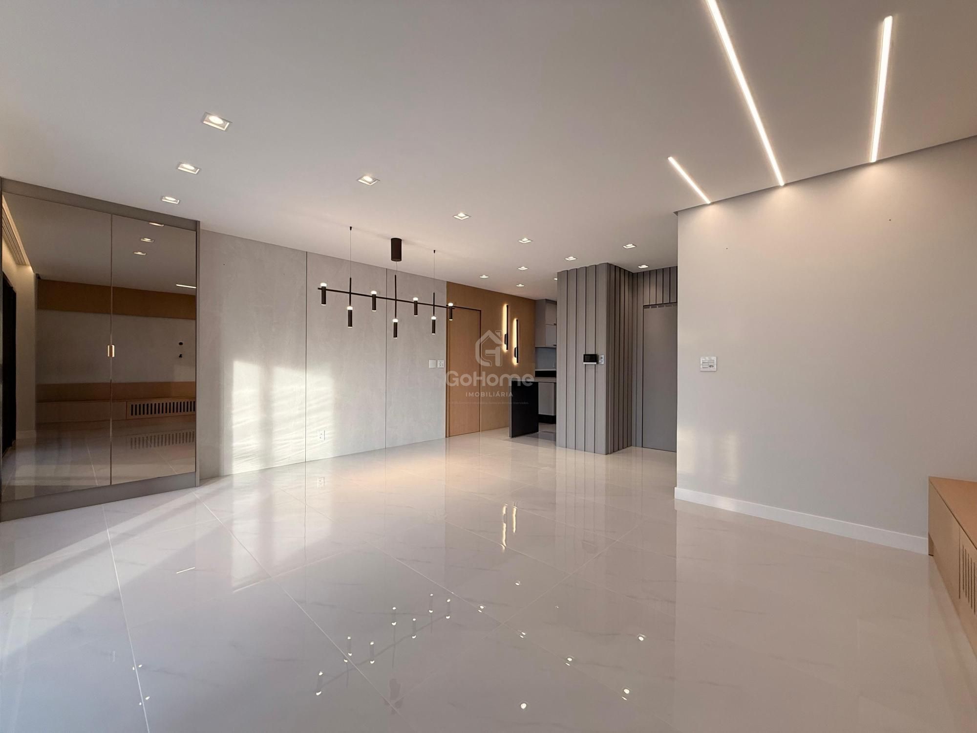 Apartamento Semimobiliado à Venda
