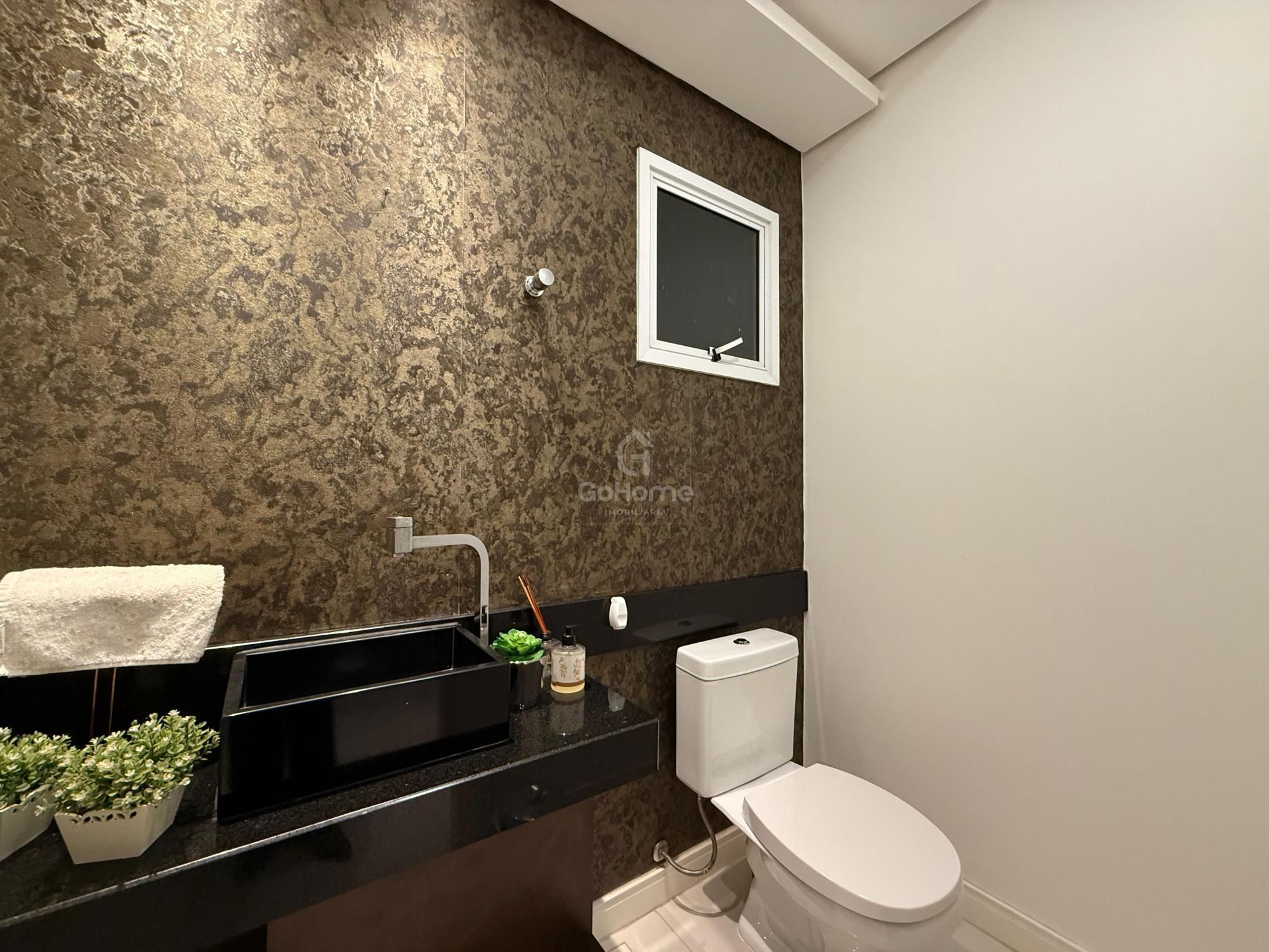 Apartamento mobiliado com 3 suítes no Centro