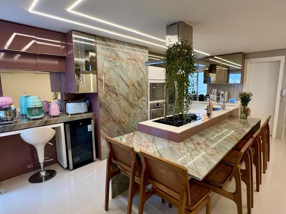 Apartamento Semimobiliado duas suítes