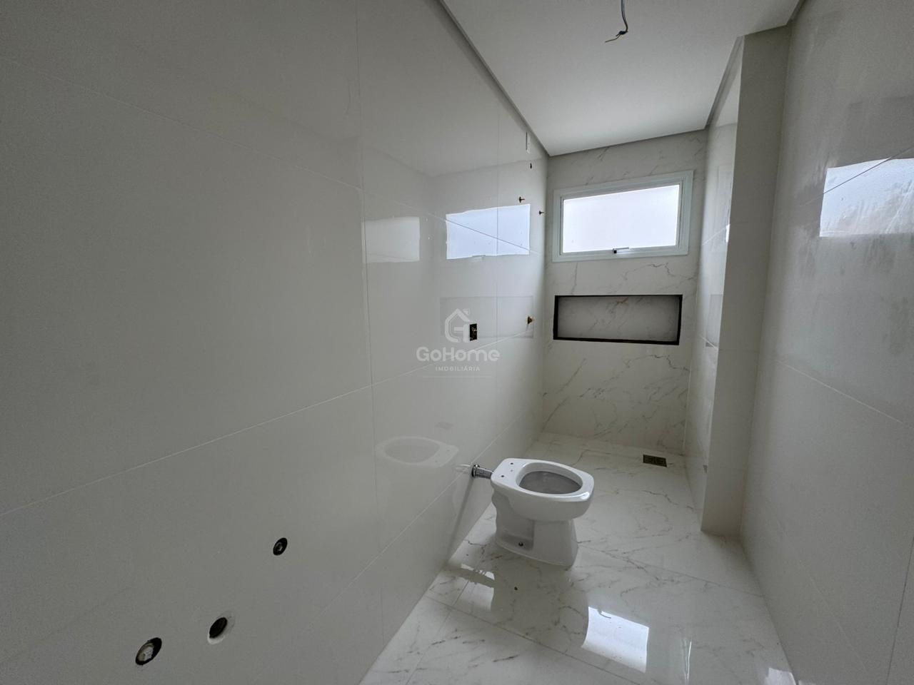 Apartamento Novo Vazio à Venda