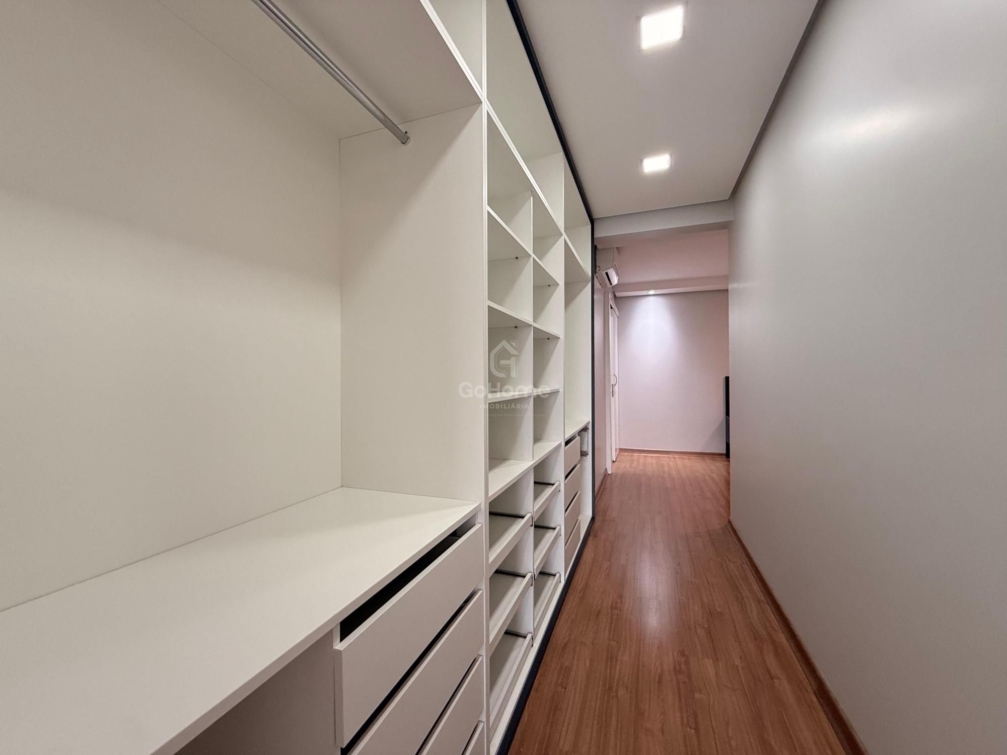 Apartamento  Duplex Semimobiliado
