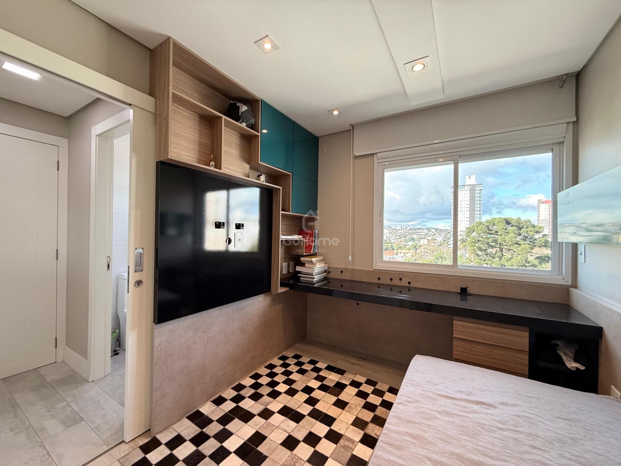 Apartamento Semimobiliado com Suíte e Demi-Suíte